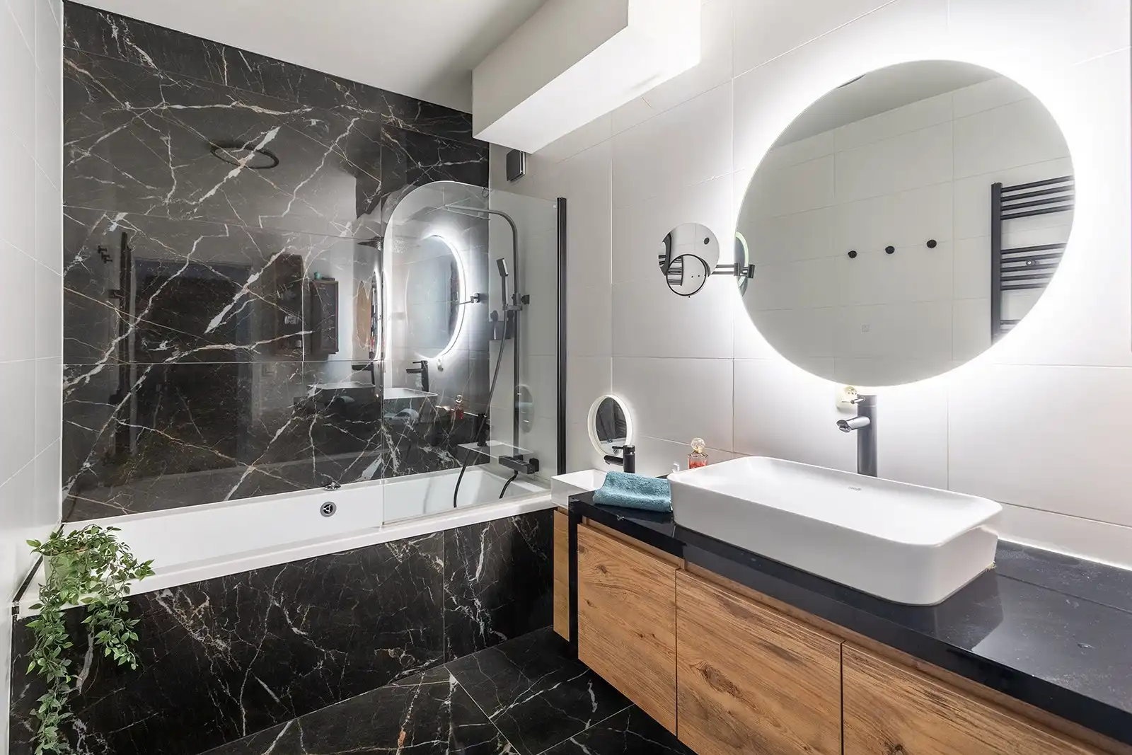 Instapklaar 3 slpk appartement met terras in hartje Stad foto 15