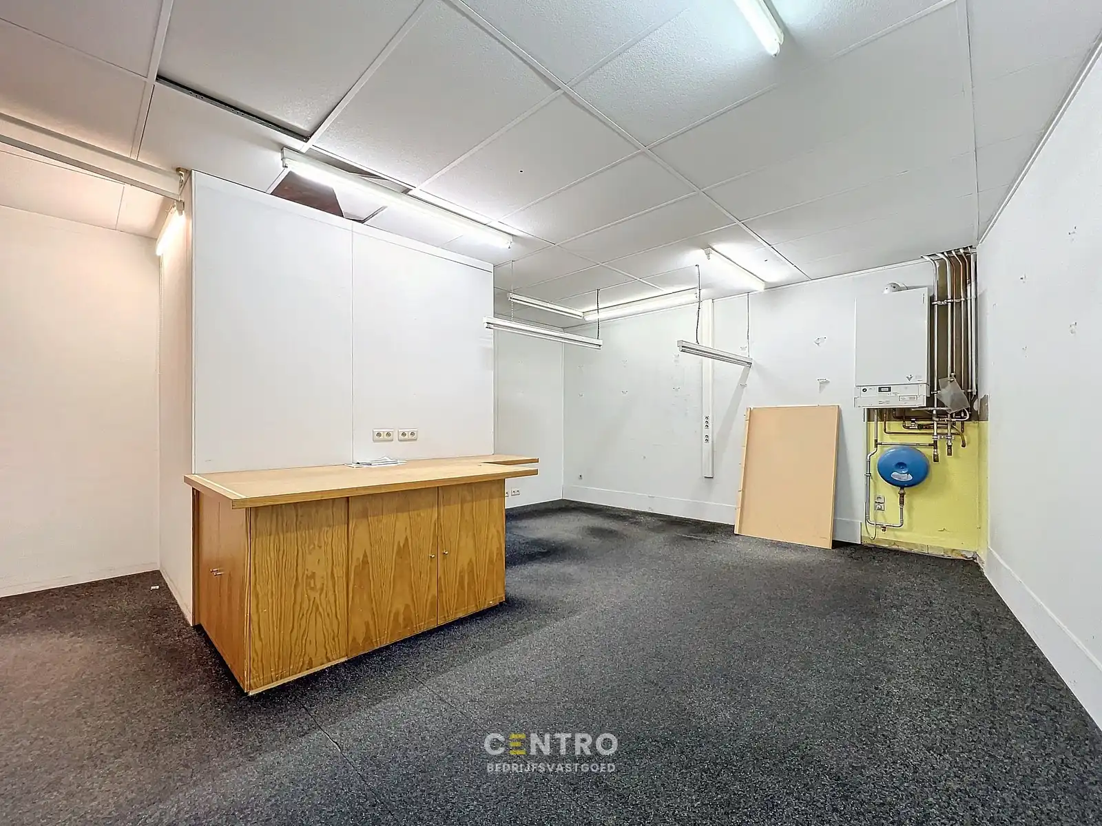 Winkelruimte van ± 212 m² te Roeselare - dicht bij de Grote Markt aan héél AANTREKKELIJKE prijs! foto 9