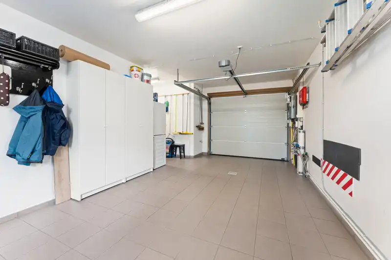 Roeselare - Instapklare gezinswoning met prachtige tuin foto 18