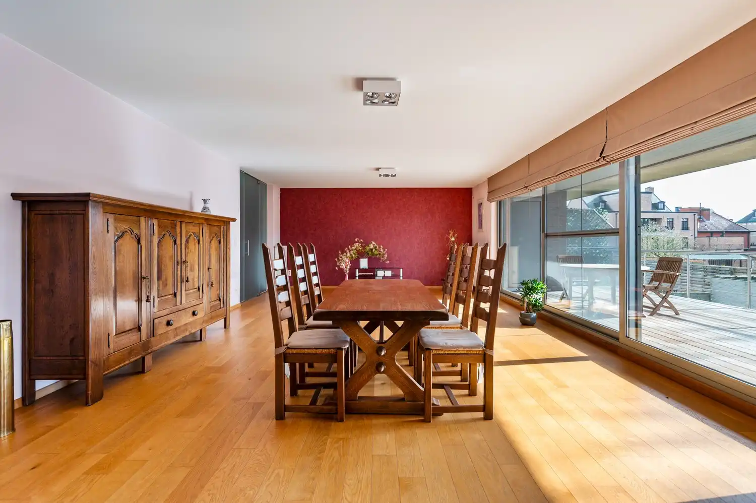 Waanzinnig ruim (193m²!!) luxe-appartement in het centrum van Wommelgem! foto 5