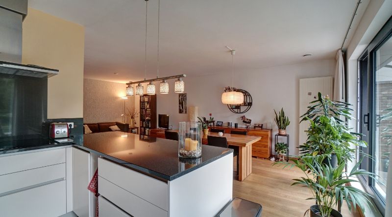 Luxe appartement 150m² met 2 ruime terrassen en autostaanplaats + kelder foto 13