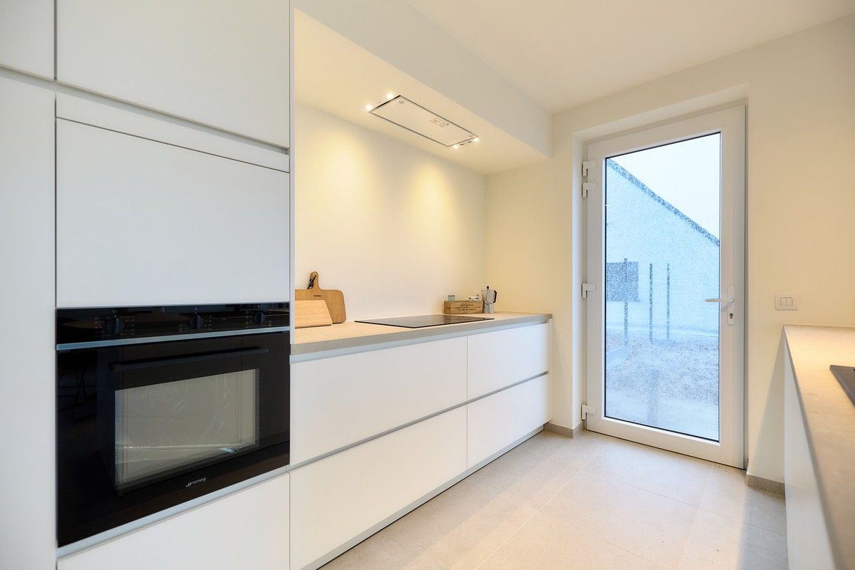 Afgewerkte halfopen nieuwbouwwoning te Roeselare foto 7