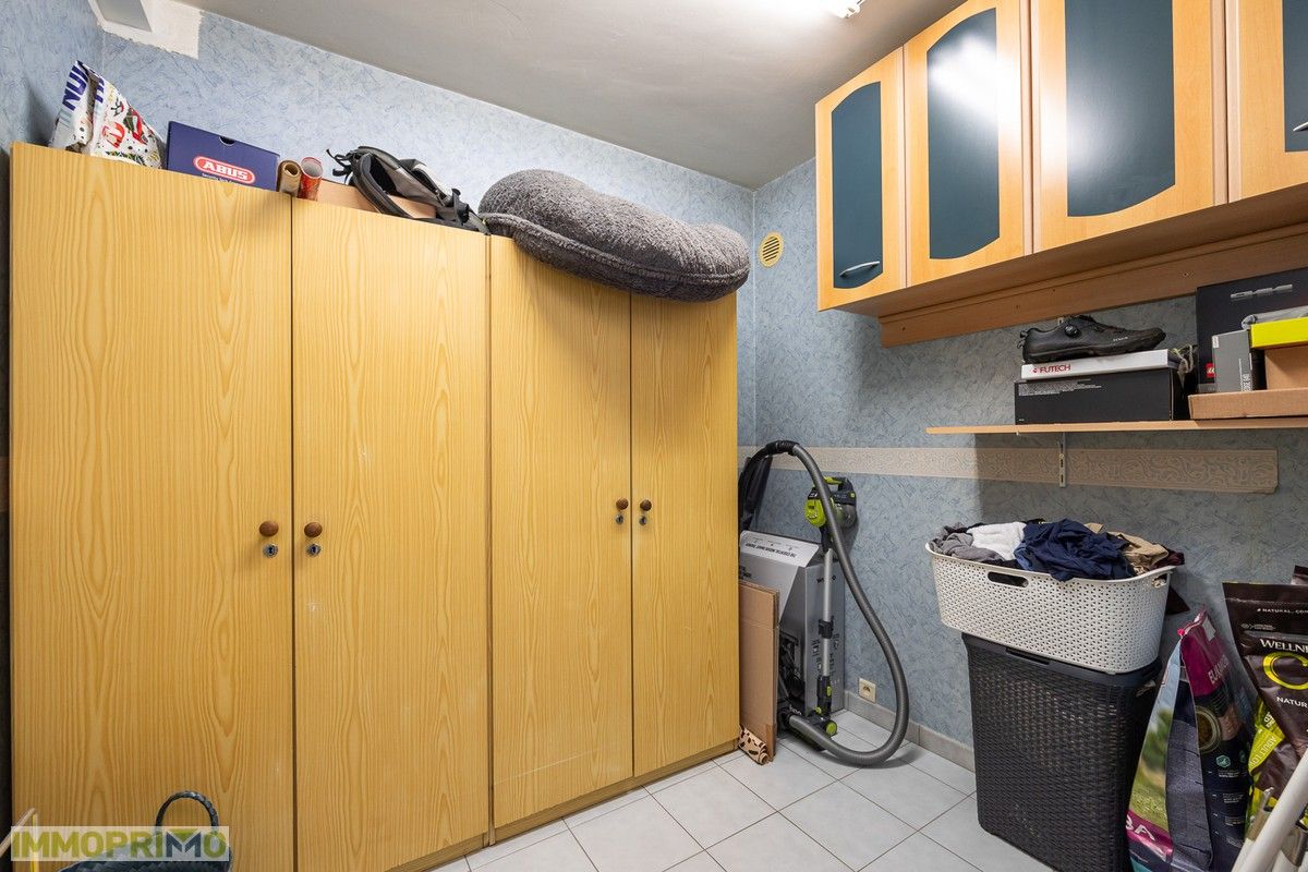 Vernieuwd en instapklaar appartement met 2 slaapkamers en garagebox. foto 10