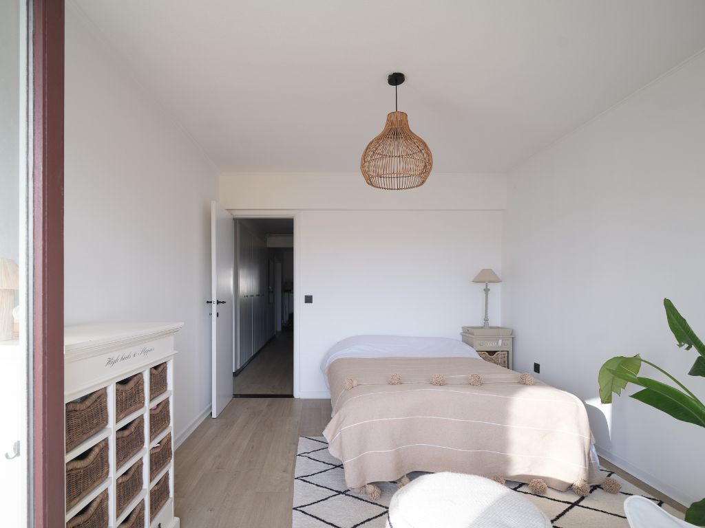 Gent centrum: Ruim appartement (3 slpkmrs) met buitenruimte, weids zicht en parkeergelegenheid nabij het het Zuidpark - Opportuniteit! foto 11