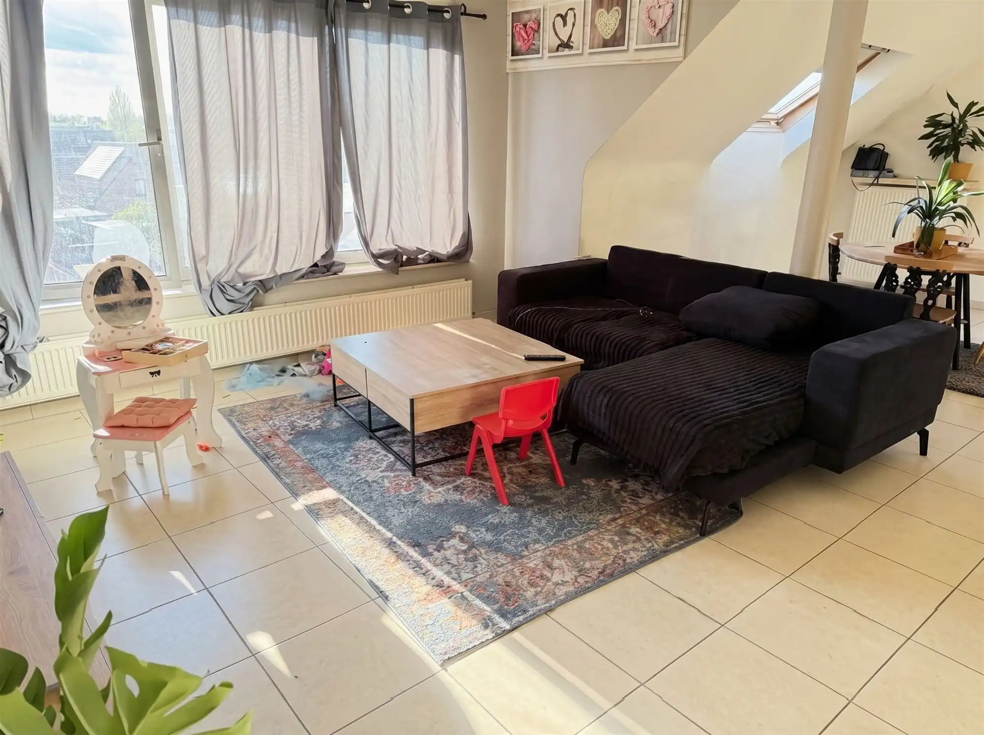 Zeer leuk appartement met 2 slaapkamers en zonneterras foto 3
