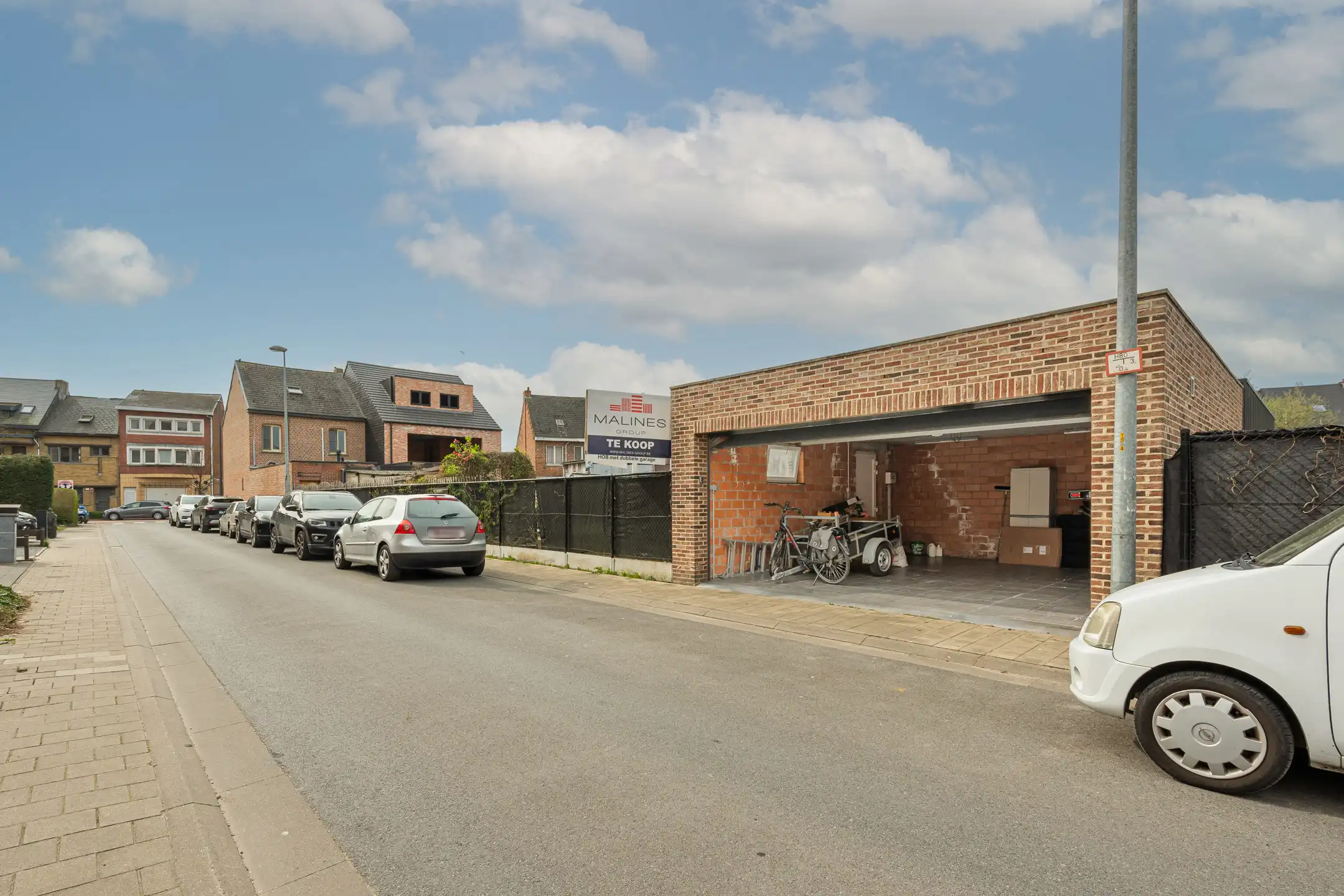 Gezellige woning op centrale locatie met dubbele garage!  foto 4