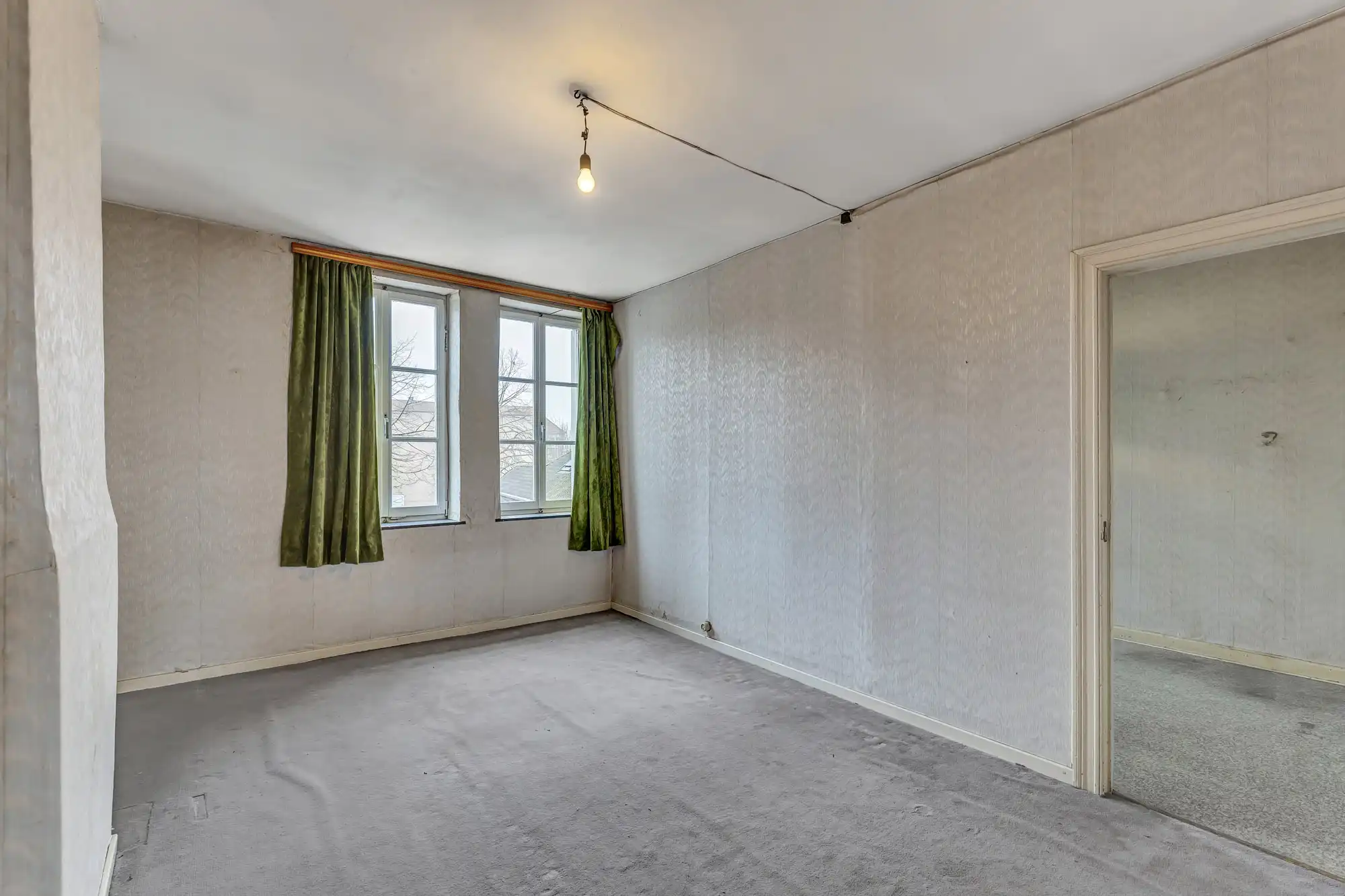 Charmante rijwoning met tuin, garage en parkeerplaats foto 12