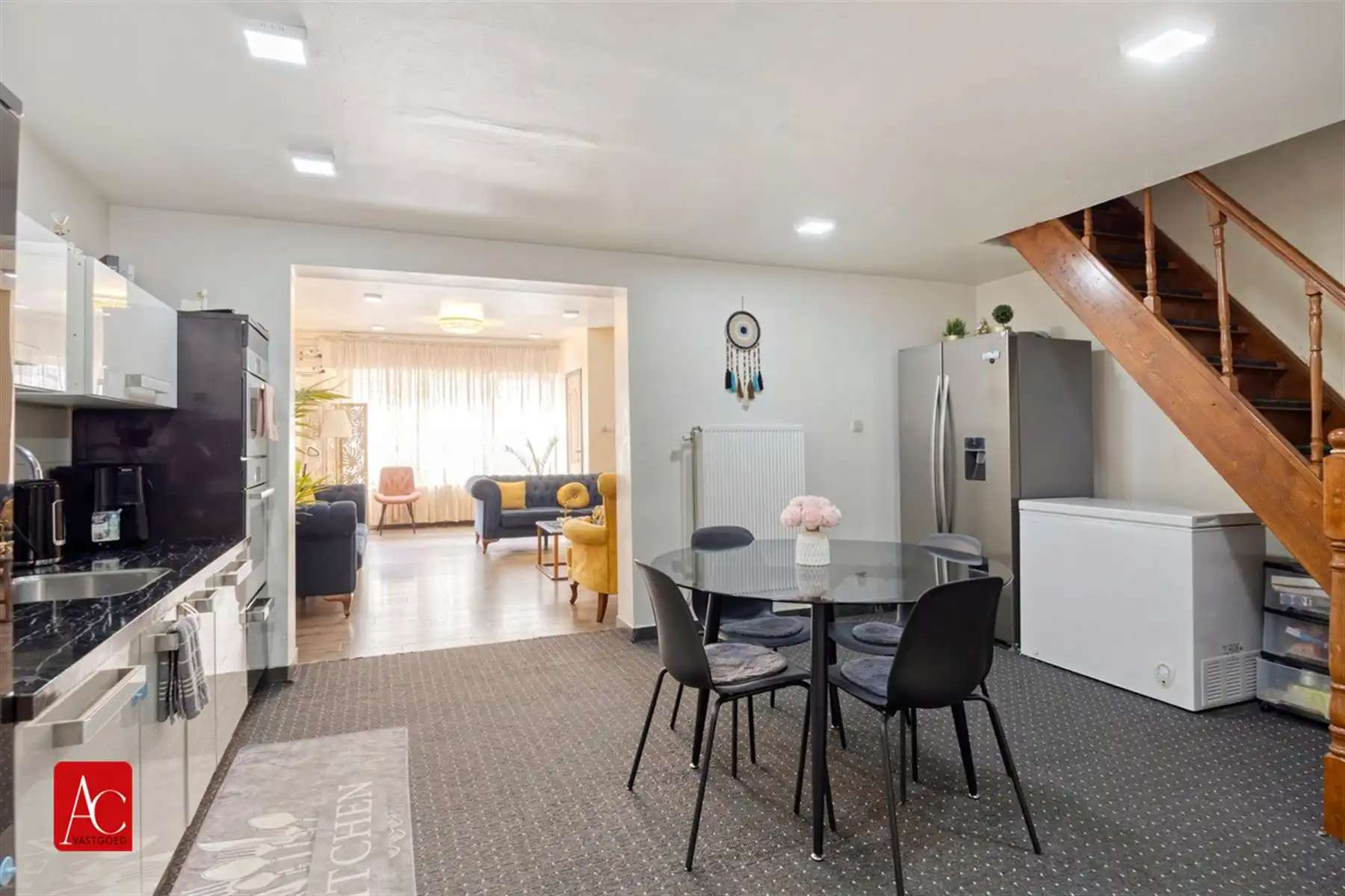 Instapklare gezinswoning met 3 slaapkamers en garage foto 6