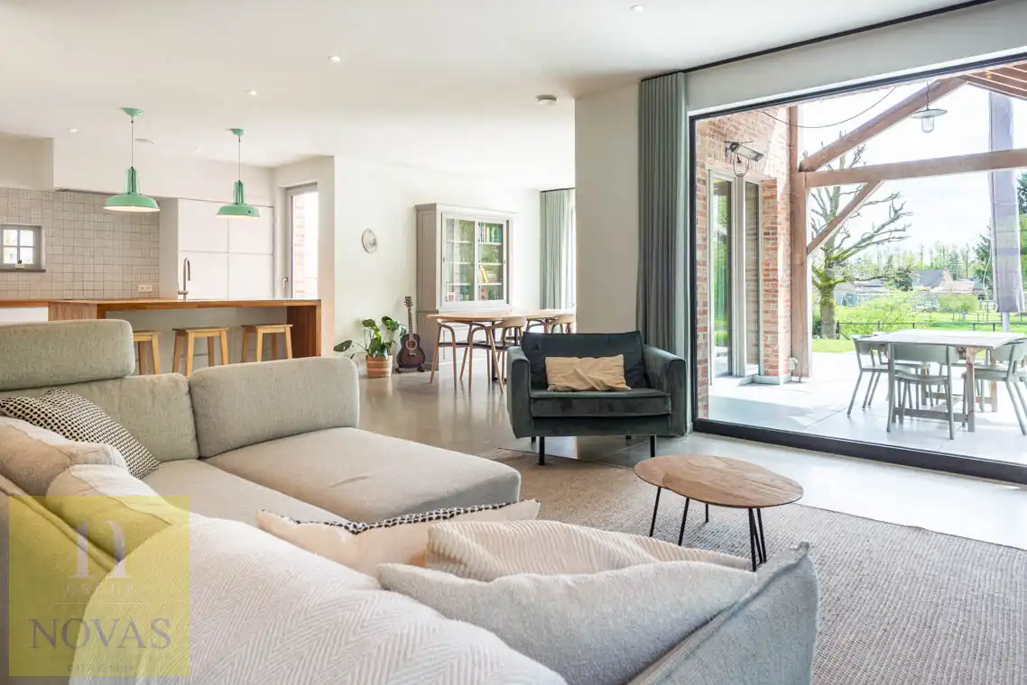 Prachtige woning, zonnepanelen, warmtepomp, thuisbatterij, 4 slaapkamers, bouwjaar 2015 foto 11