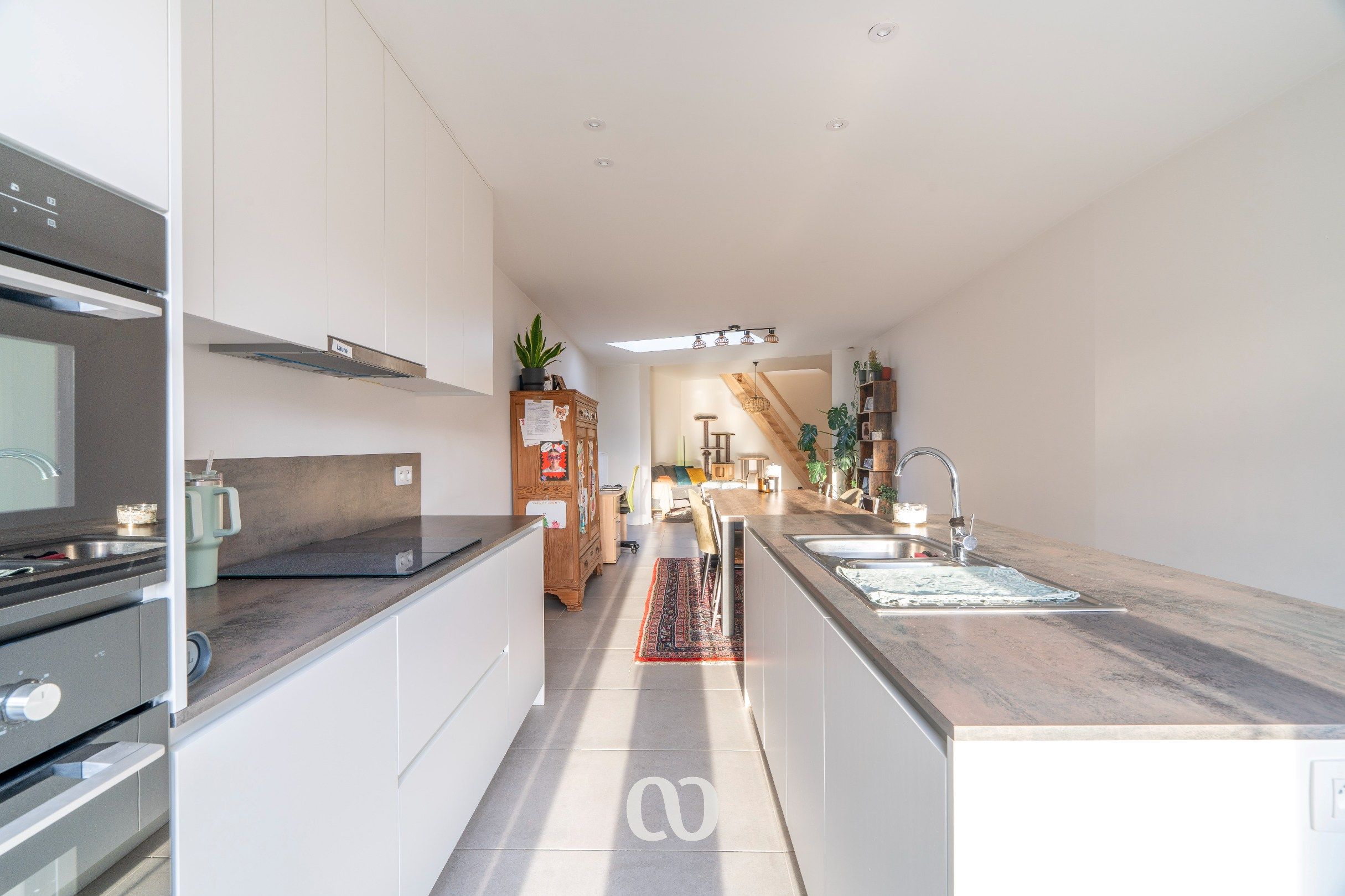 Volledig gerenoveerde woning met 3slpk en mooie tuin foto 7