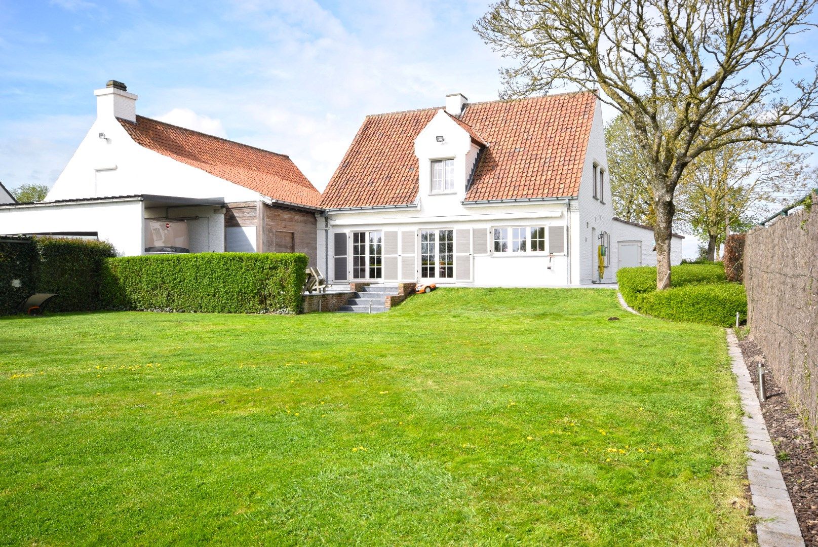 KLASSIEKE VILLA MET HANDELSRUIMTE IN LEDEGEM  foto 18