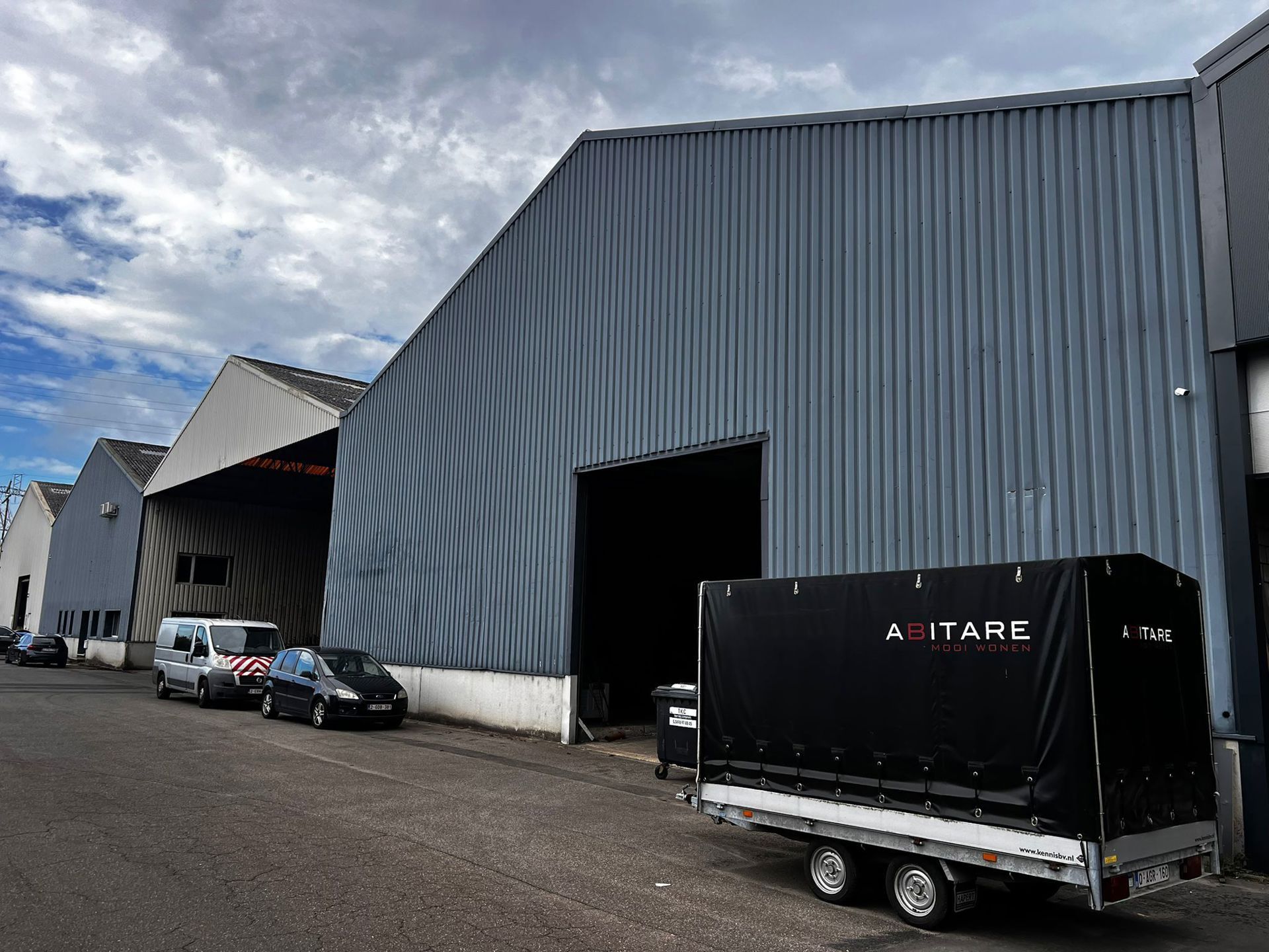 Te Koop Magazijn met Kantoor Gelegen in het Verli-park, Mol foto 4