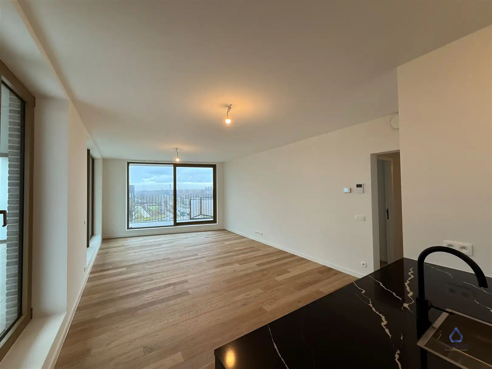 Luxe nieuwbouwappartement met dubbel terras op toplocatie foto 6
