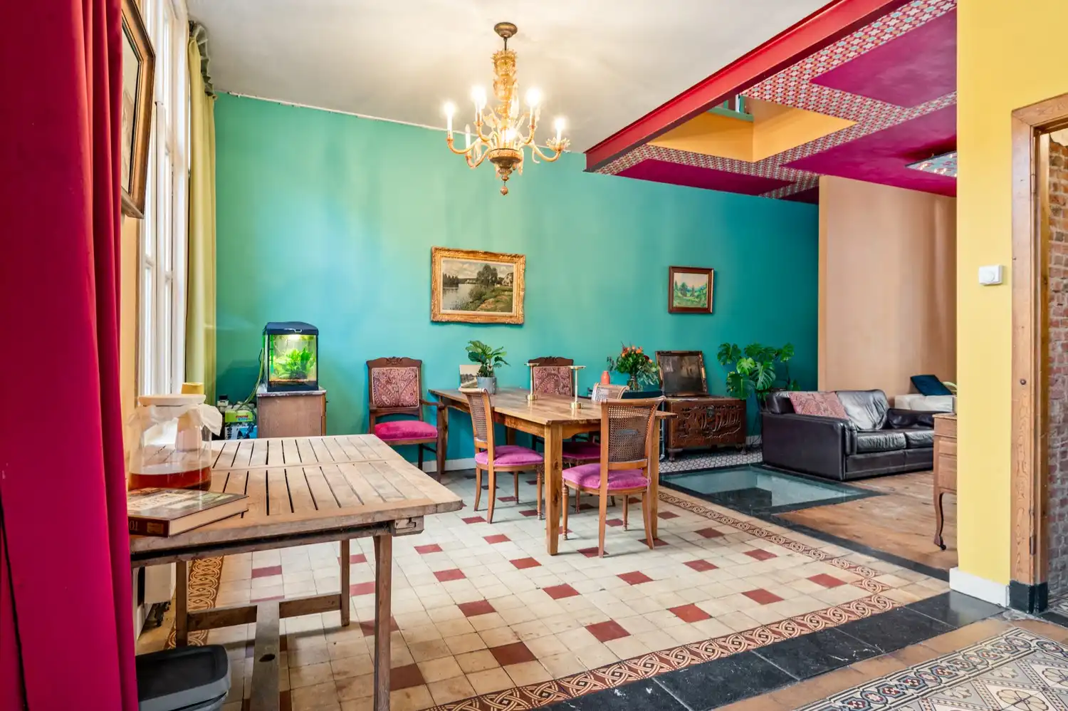 Unieke gezinswoning met 5 slaapkamers en tuin in Borgerhout! foto 5