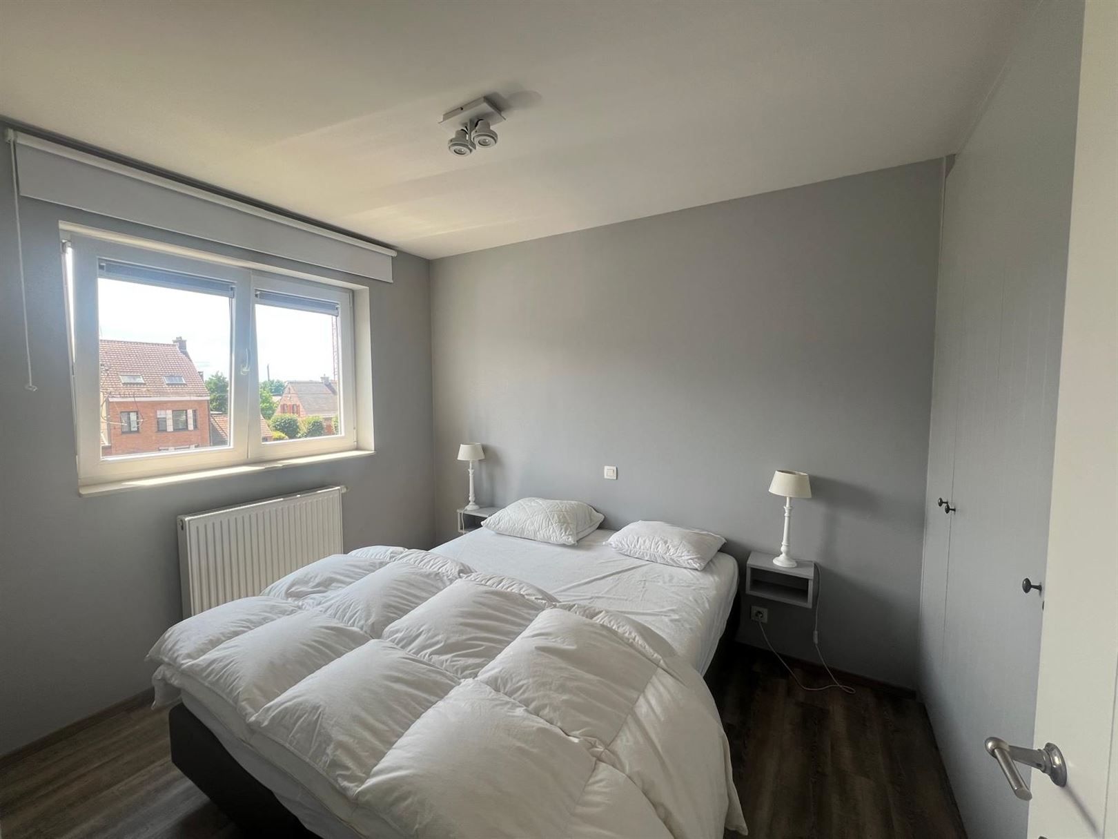 Jaarbasis - Prachtig gemeubeld 2 kamer appartement inlusief binnenparking foto 8
