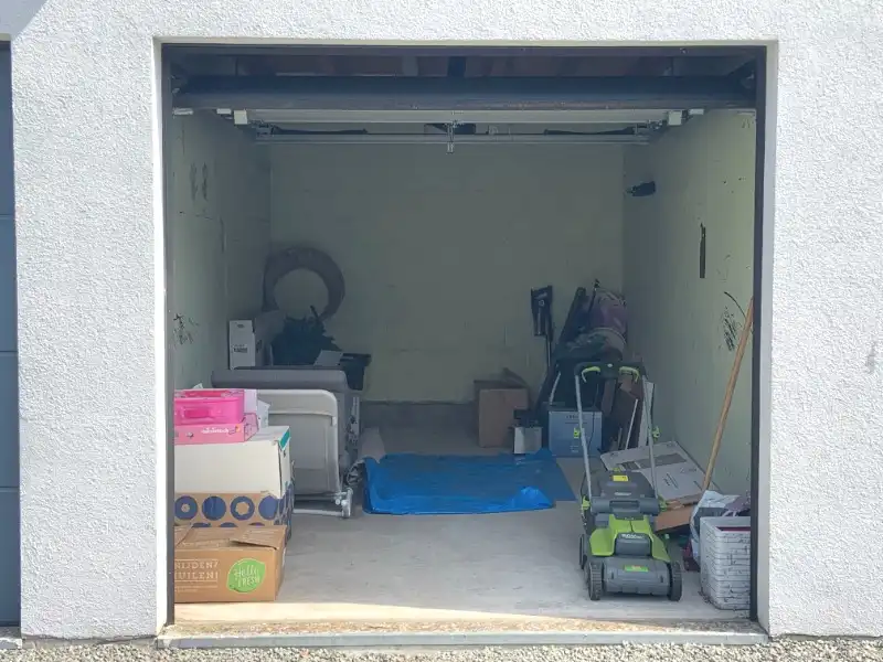 GELIJKVLOERS APPARTEMENT MET TUIN EN GARAGE foto 14