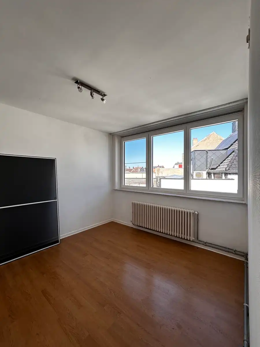 Zonnig 2-slpk app (81 m²) in een rustige residentiële wijk foto 6