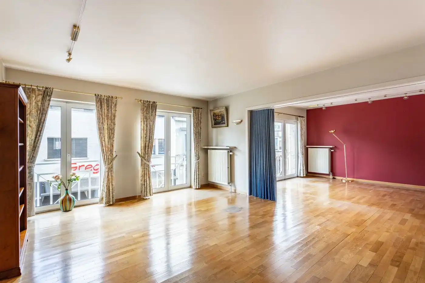 Ruim 3 slaapkamer appartement van maar liefst 125m² in centrum Zwevegem foto 5