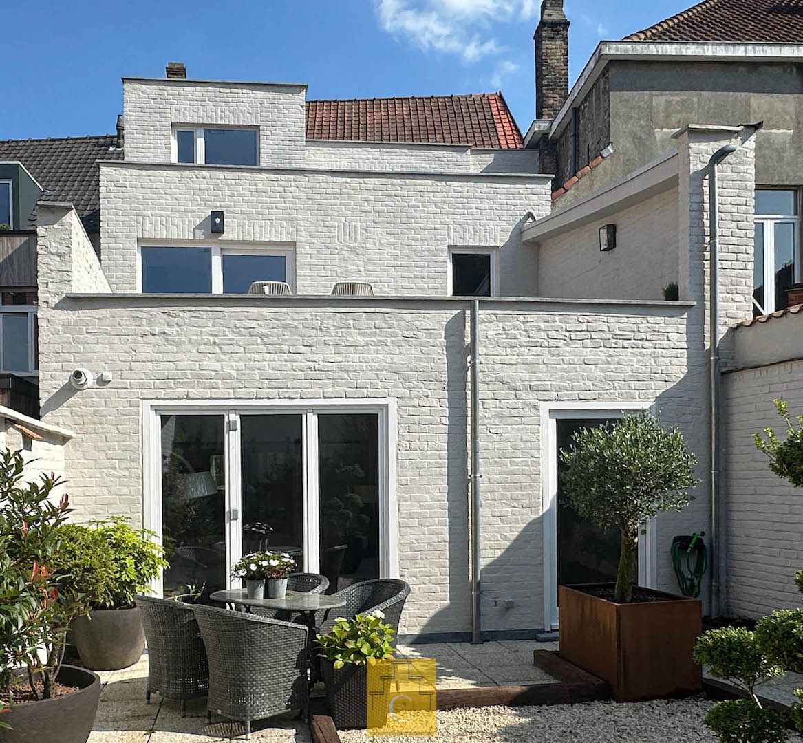 perfect gelegen pas gerenoveerde stadswoning - 340 m2 vloeroppervlakte - met garage, tuin en extra terras op het verdiep foto 5