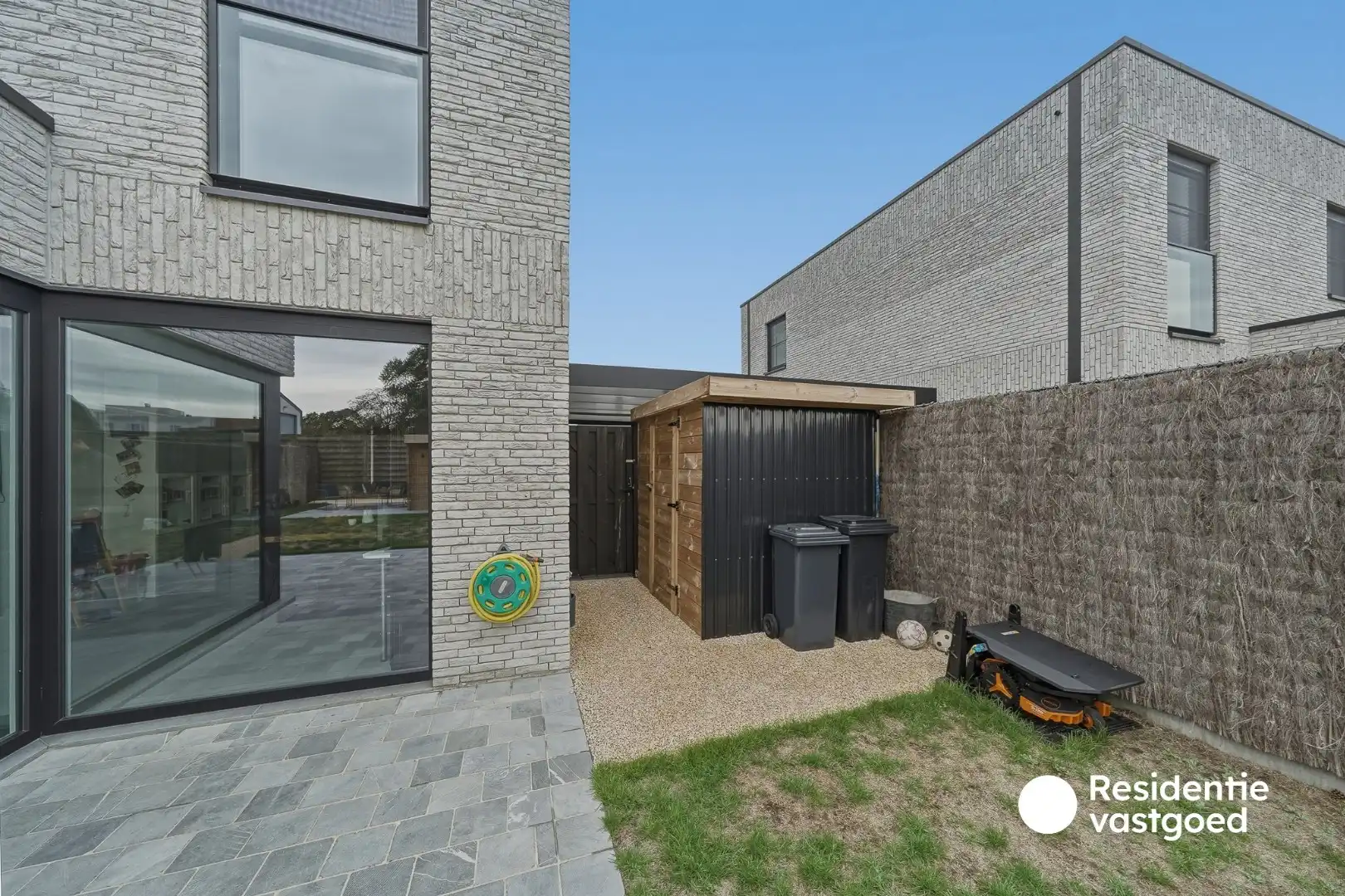 Energiezuinige halfopen recente woning met 3 slaapkamers in Oudenburg foto 14