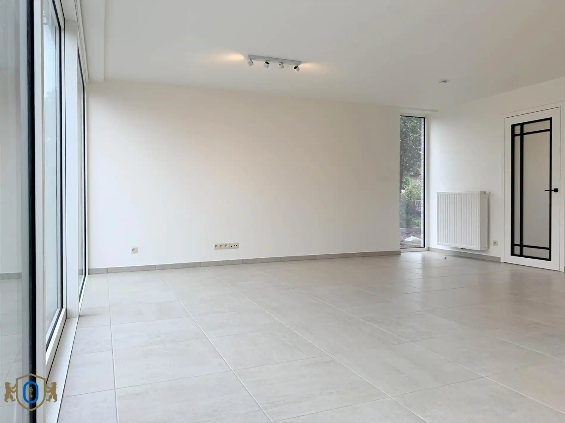 Nieuwbouw 3-slpkr woning met tuin en garage foto 12