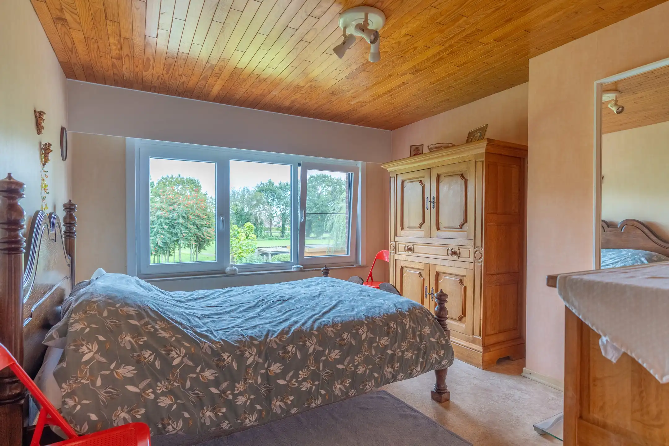 Gunstig gel. instapklare woning op mooi perceel van 1.000 m² foto 24