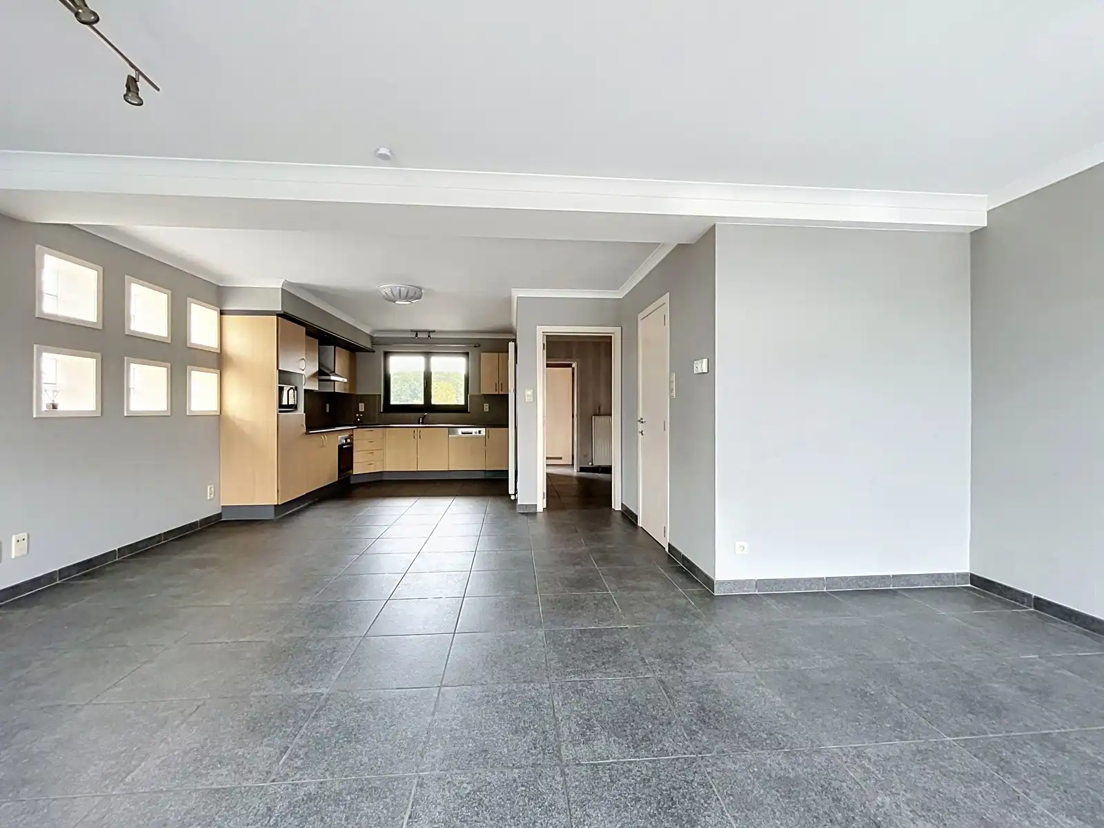 Ruim duplex appartement -  €995 + €50 vaste kosten foto 8