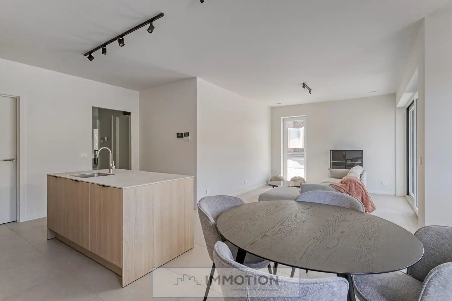 Residentie Gentiel in Zwevegem - Bijzonder duplexappartement met 3 slaapkamers, 2 terrassen en tuin foto 5