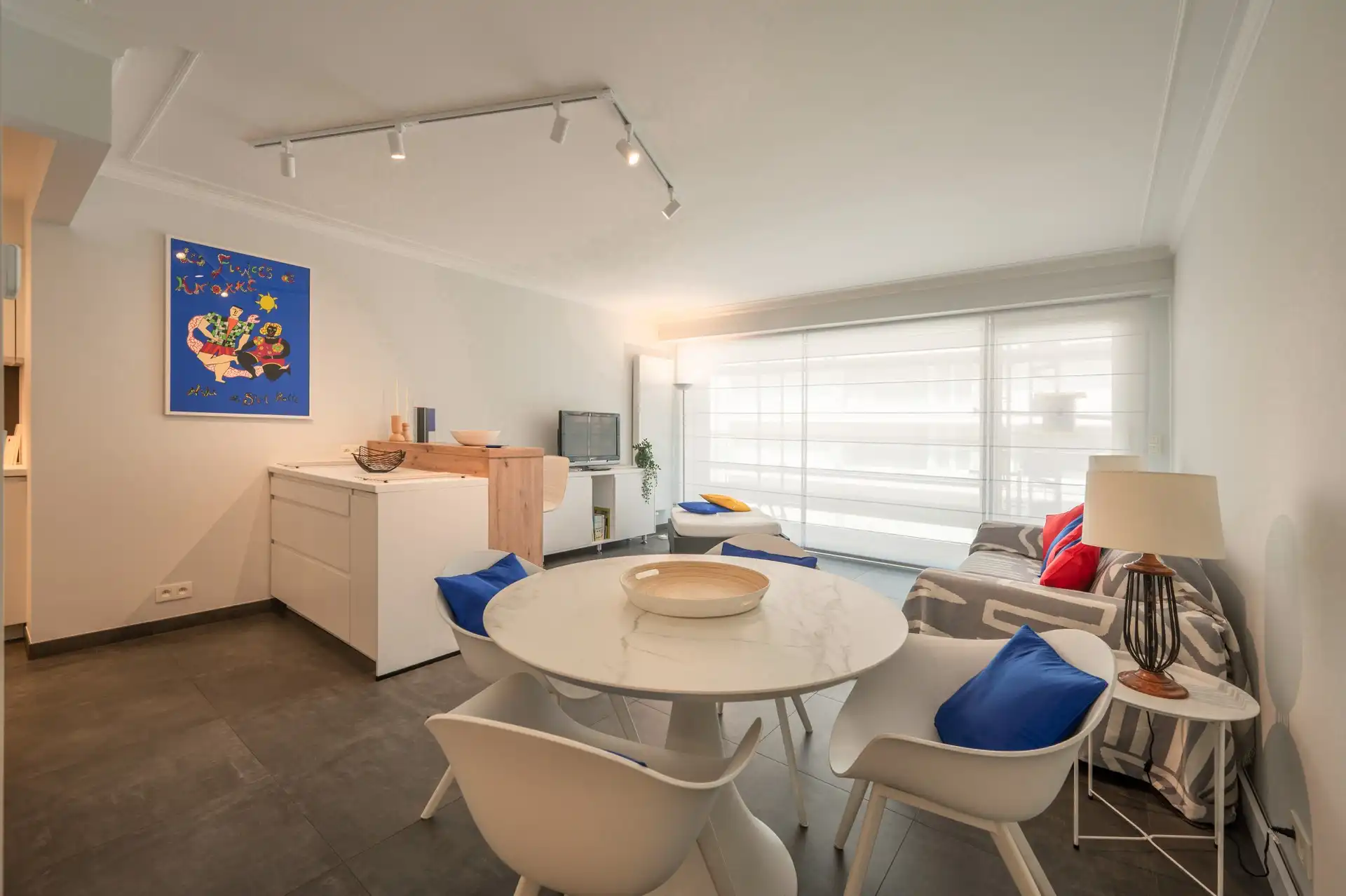 Gemeubeld: instapklaar appartement met zijdelings zeezicht! foto 6