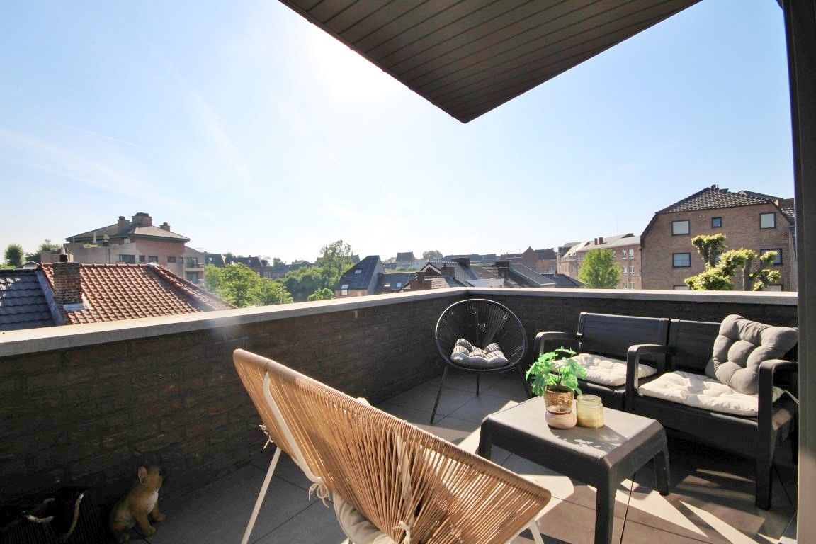 Duplexappartement op een zeer gunstige ligging midden in het centrum foto 21