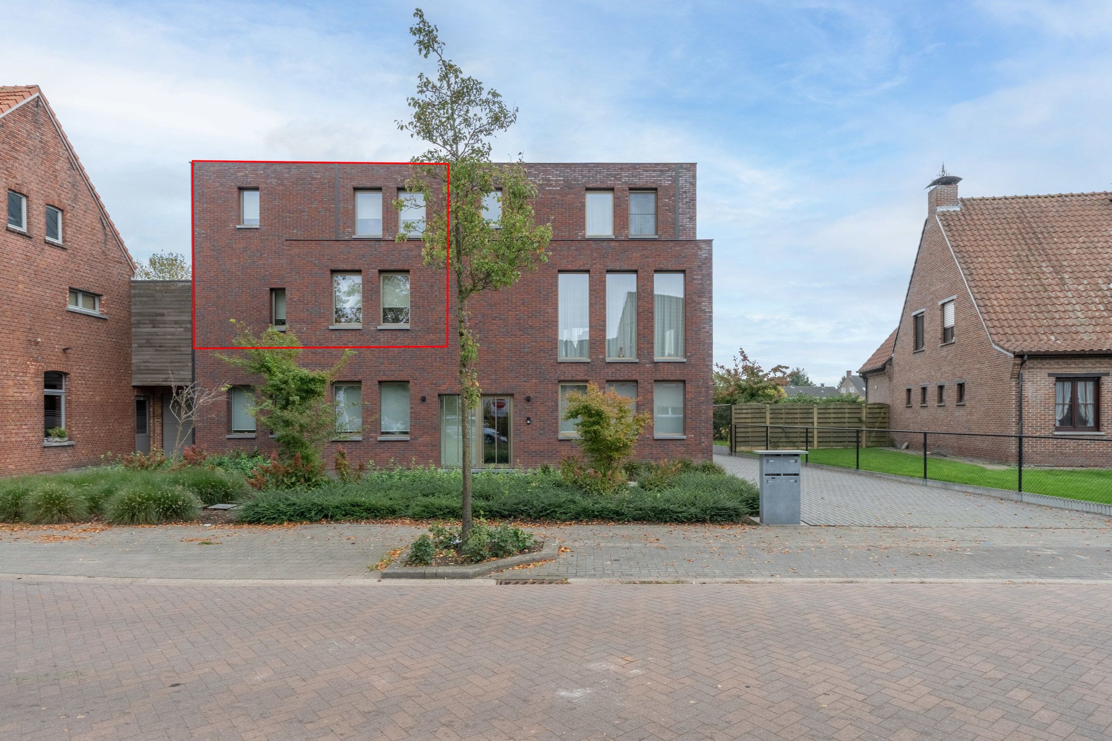 Appartement met 3 slpks, terras en garage te Merksplas foto {{pictureIndex}}