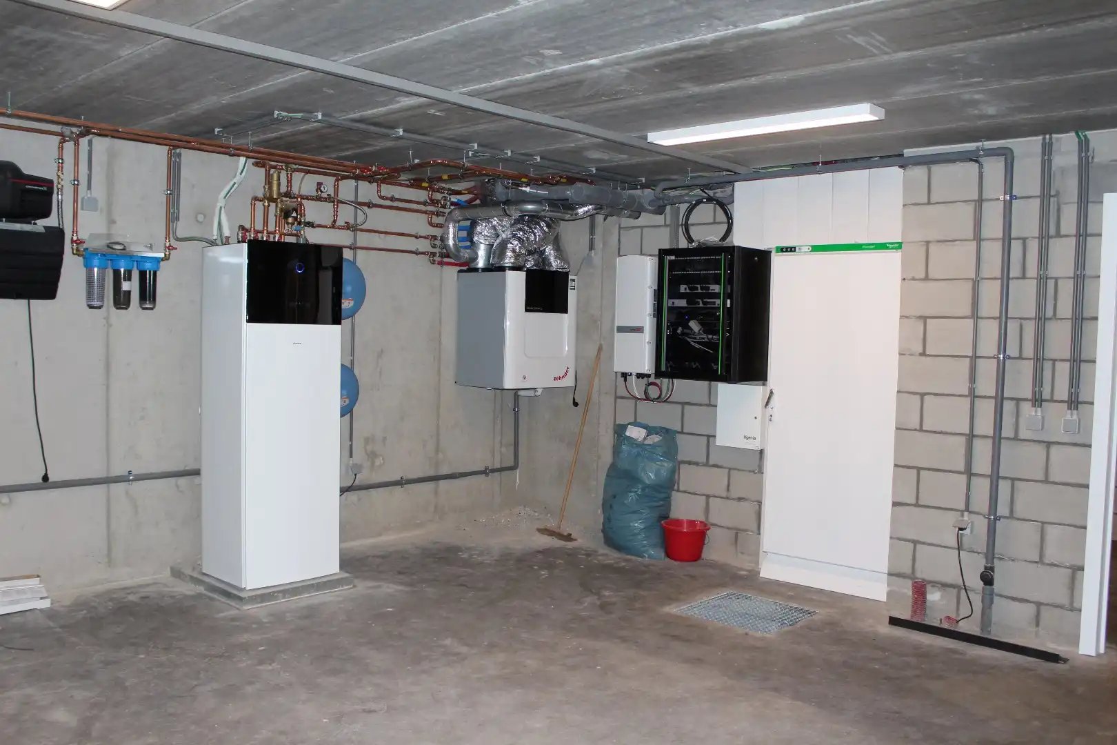 Moderne exclusieve bebouwing in Diepenbeek, gunstig gelegen aan de binnenring. foto 45