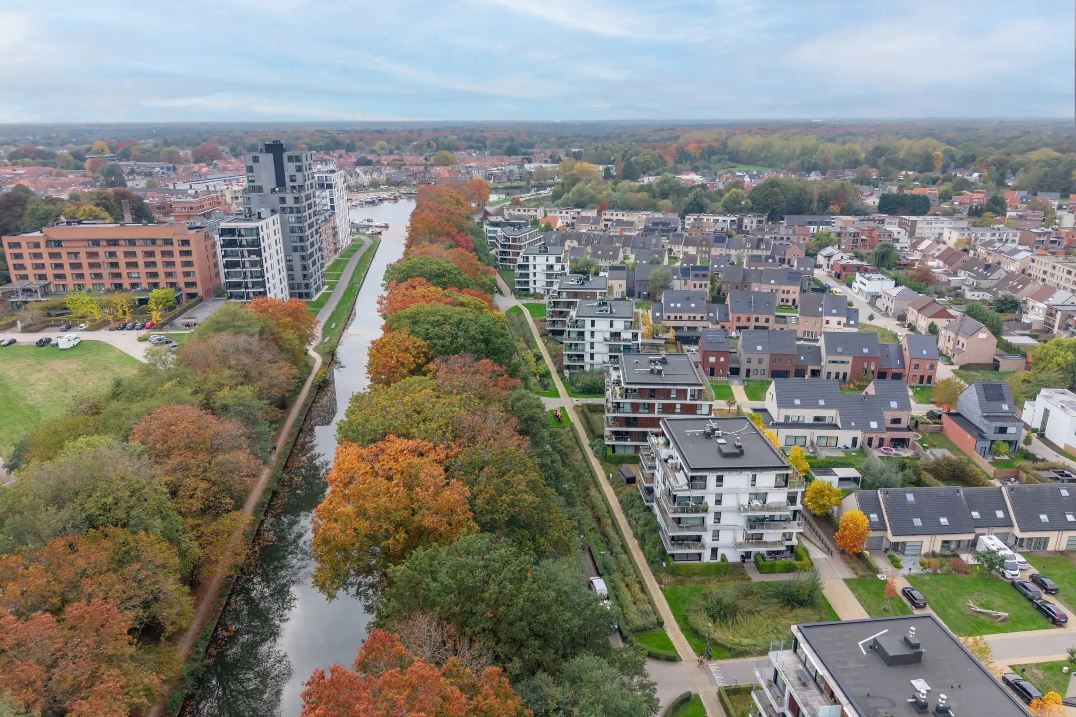 Energiezuinig penthouse met ruim terras en 2 autostaanplaatsen. foto 26