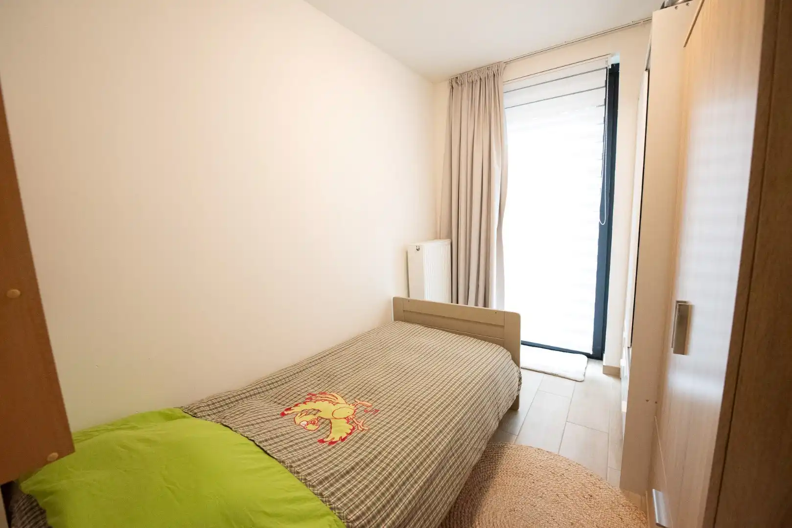 Instapklaar gelijkvloers nieuwbouwappartement vlakbij park Baron Casier. foto 9