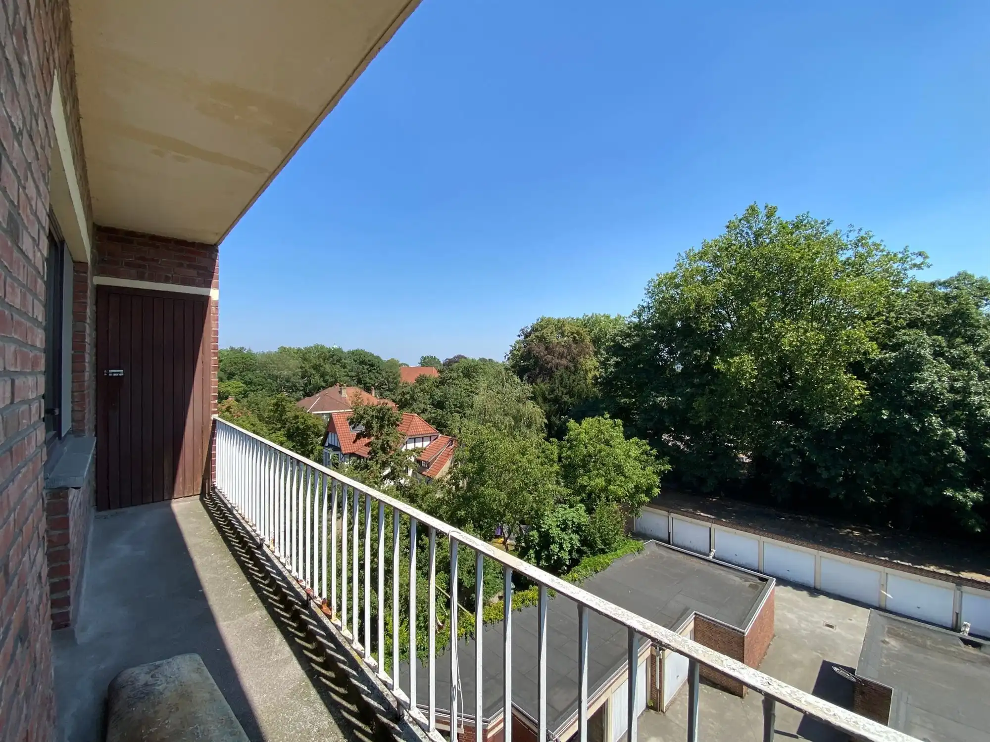 Instapklaar luxueus gerenoveerd 3 slaapkamer appartement met garage op toplocatie in Gent foto 13