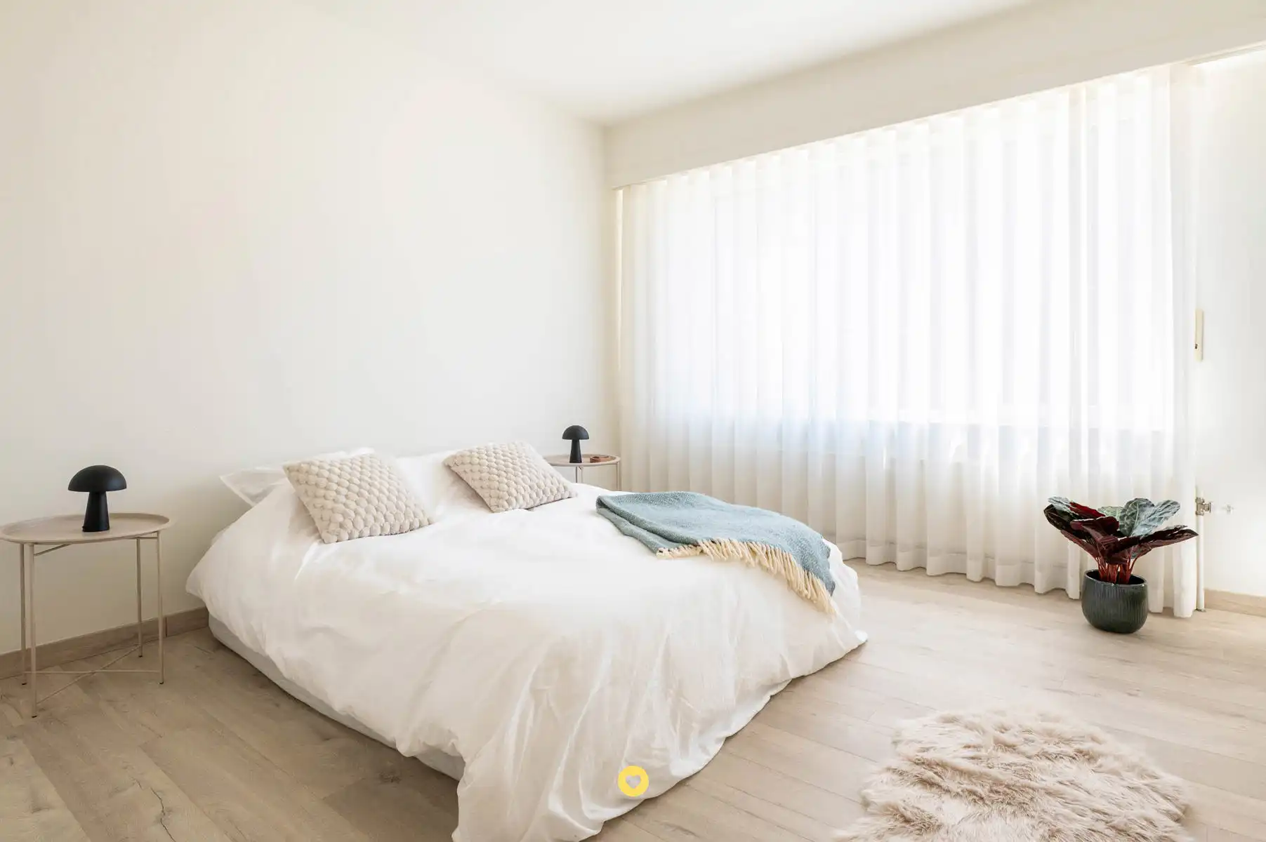 Gerenoveerd gelijkvloers app met 2 SLK en ZW tuin foto 5