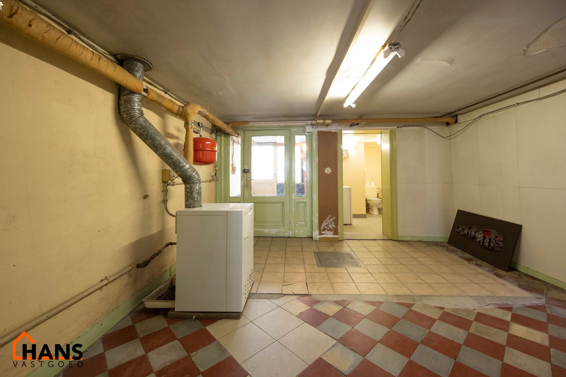 Woning in het centrum van de Stad met riante garagebox. foto 17