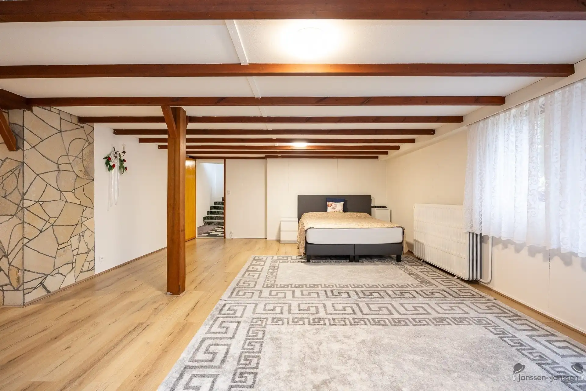 Villa met eindeloze mogelijkheden op 6270 m² grond foto 12