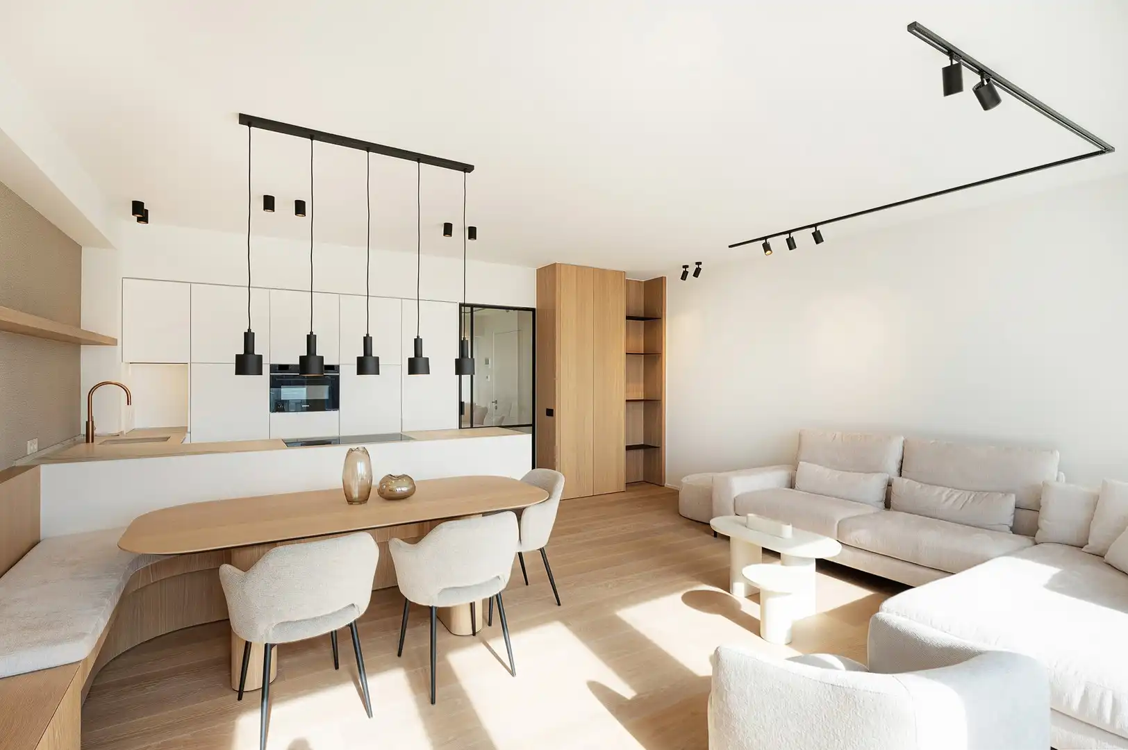Luxueus appartement met panoramisch zicht in hartje ’t Zoute. foto 3