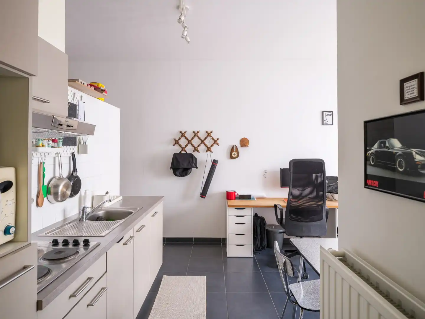 Ideaal gelegen studio met slaaphoek aan DECASCOOP foto 3