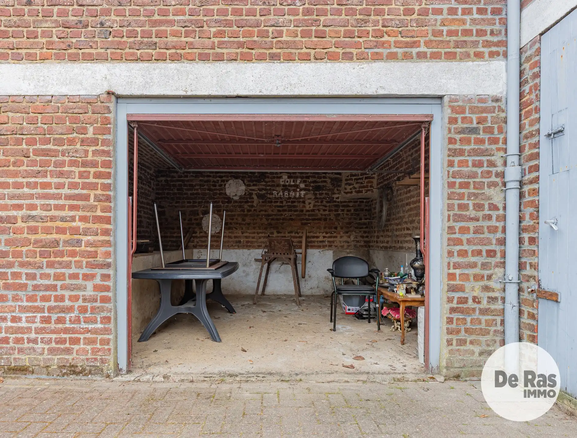 BURST - Te renoveren woning met tal van mogelijkheden foto 29