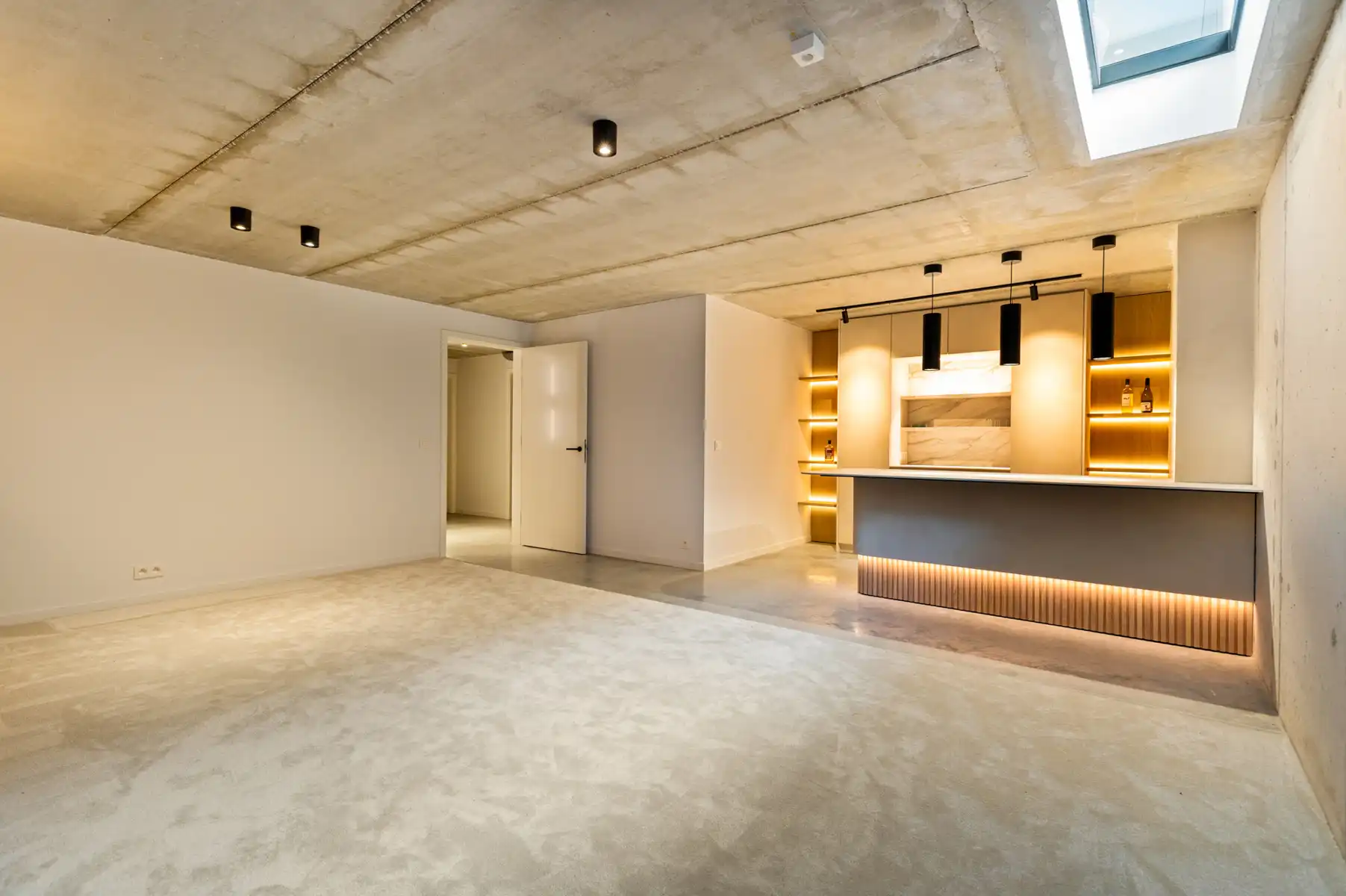 Exclusieve recente woning met hoogwaardige afwerking. foto 24