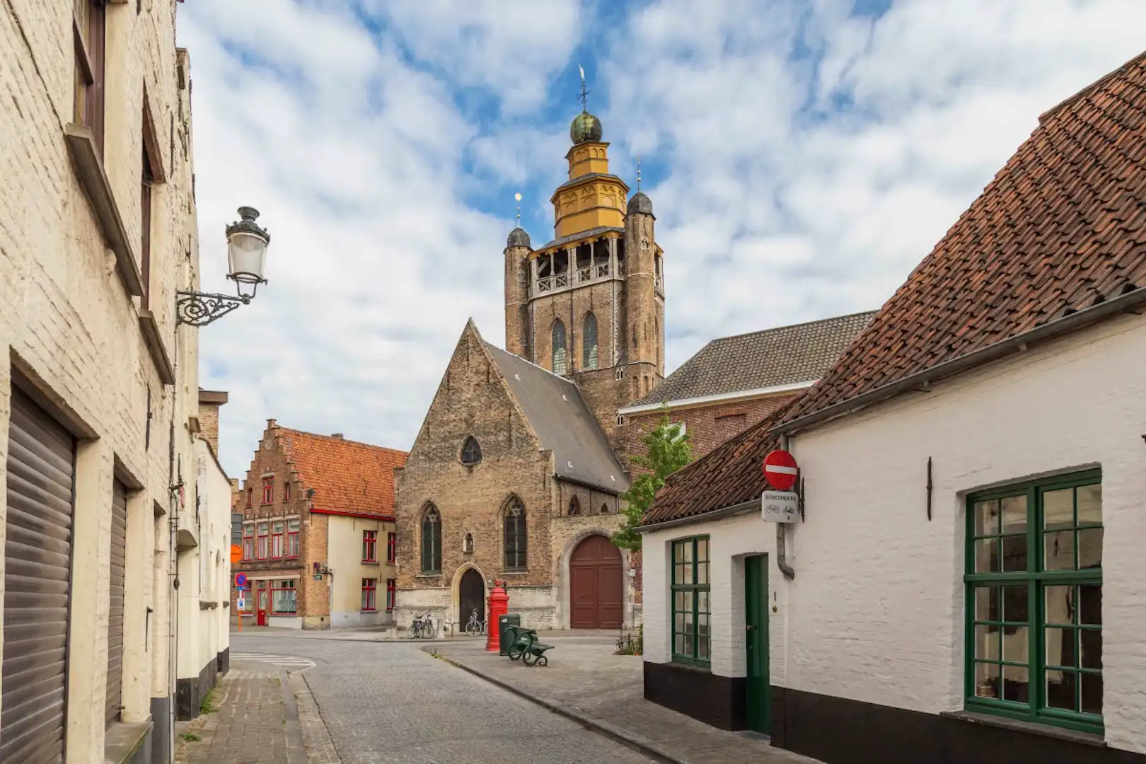 toffe gerenoveerde stadswoning met groene patio op Sint-Anna foto 21