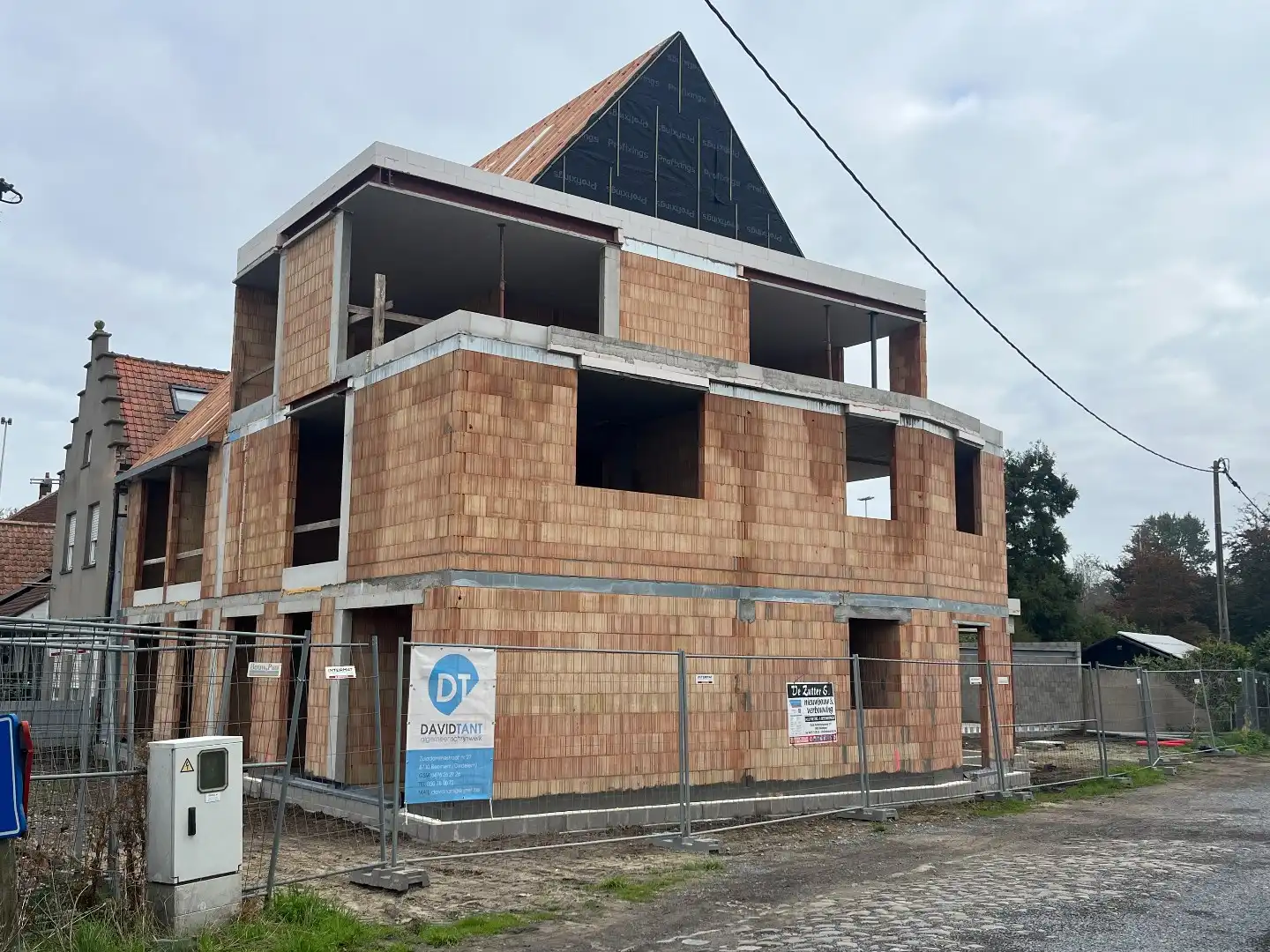 Nieuwbouwappartement met 2 slaapkamers en terras. foto 5