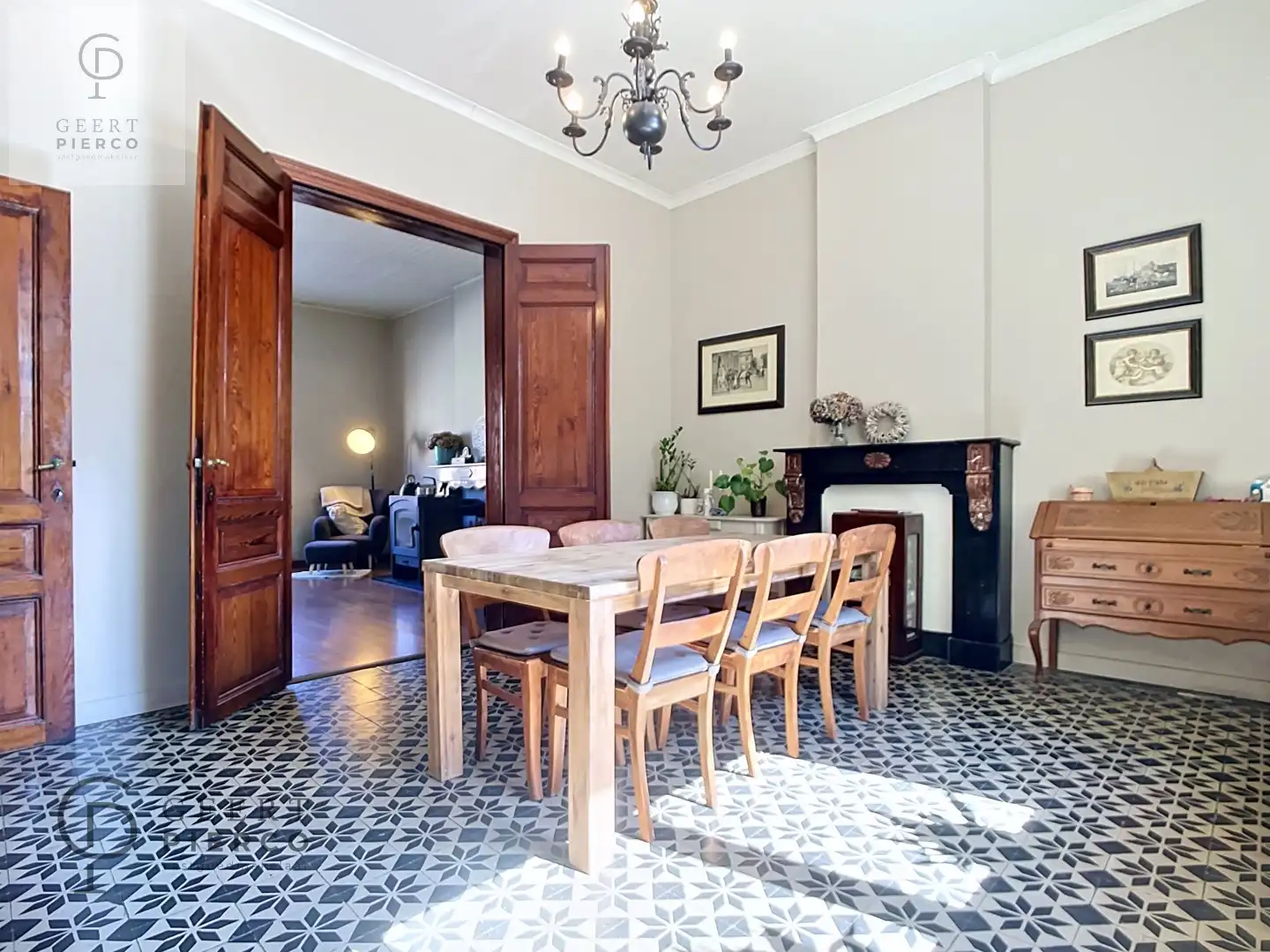 Charmewoning met dorpsgezicht foto 7
