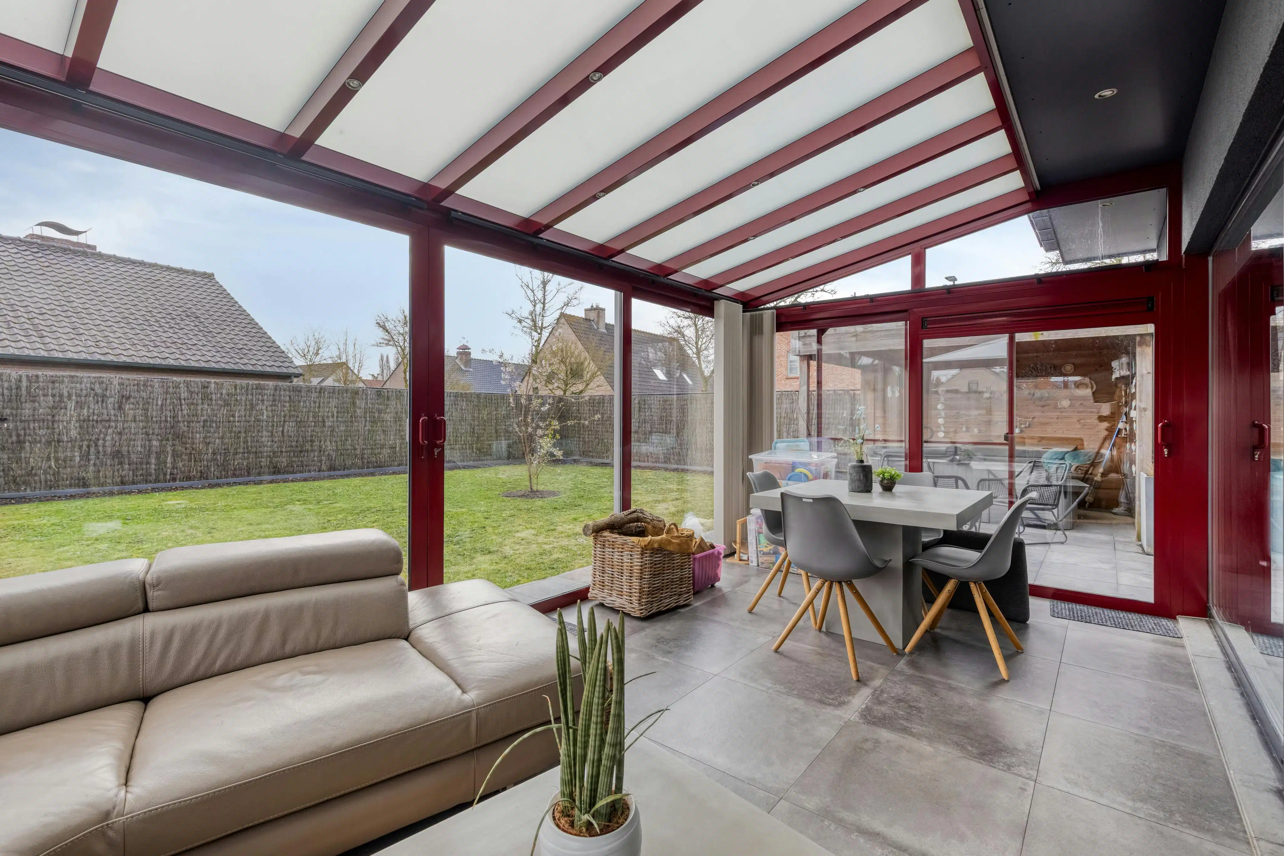 Ruim huis met 3 slpk, zuidgerichte tuin en rustige ligging in Lievegem foto 29