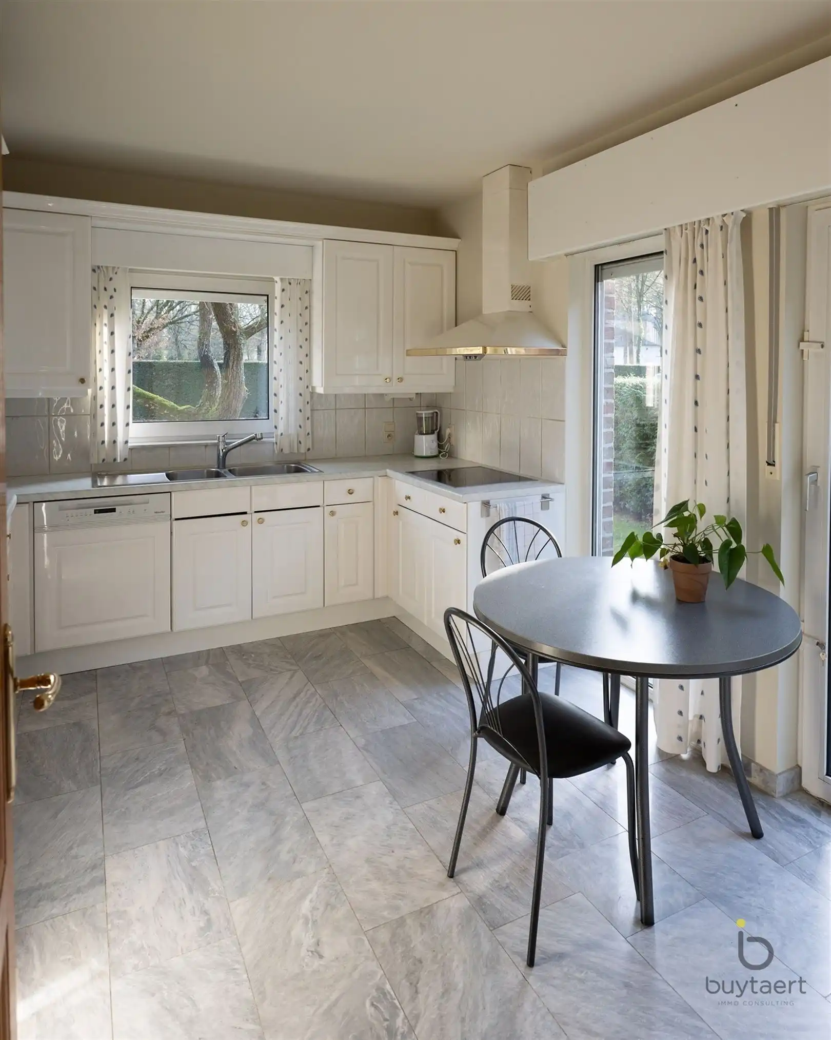 Verzorgde HOB nabij dorp Halle-Zoersel! foto 12