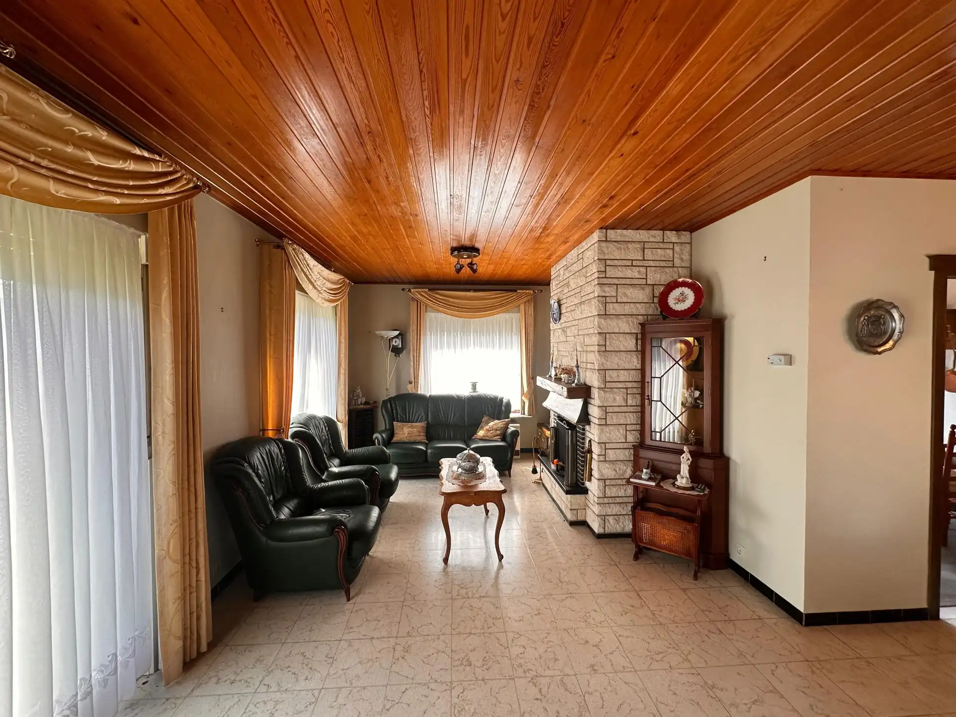 Bungalow met 3 slaapkamers in rustige woonwijk  foto 8