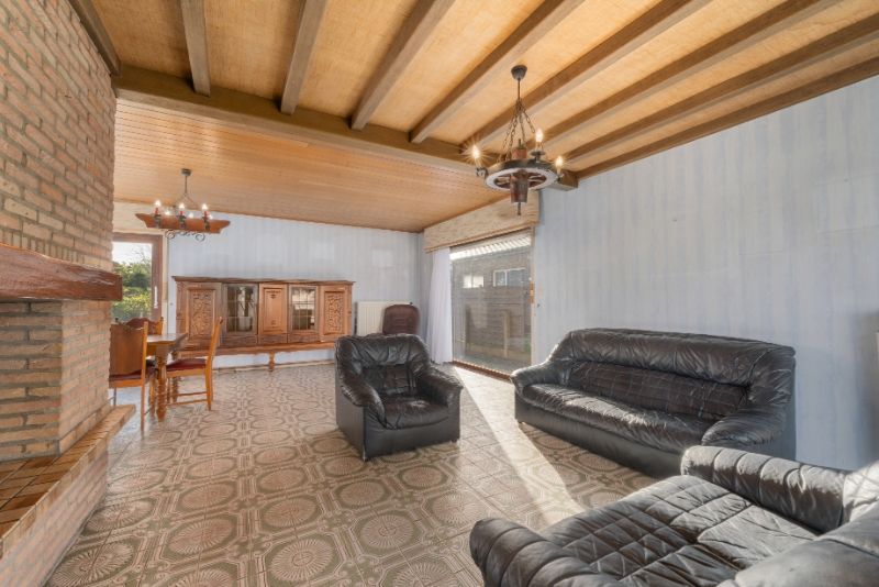 Goed gelegen ruime woning 3 slaapkamers op 671m²! foto 4