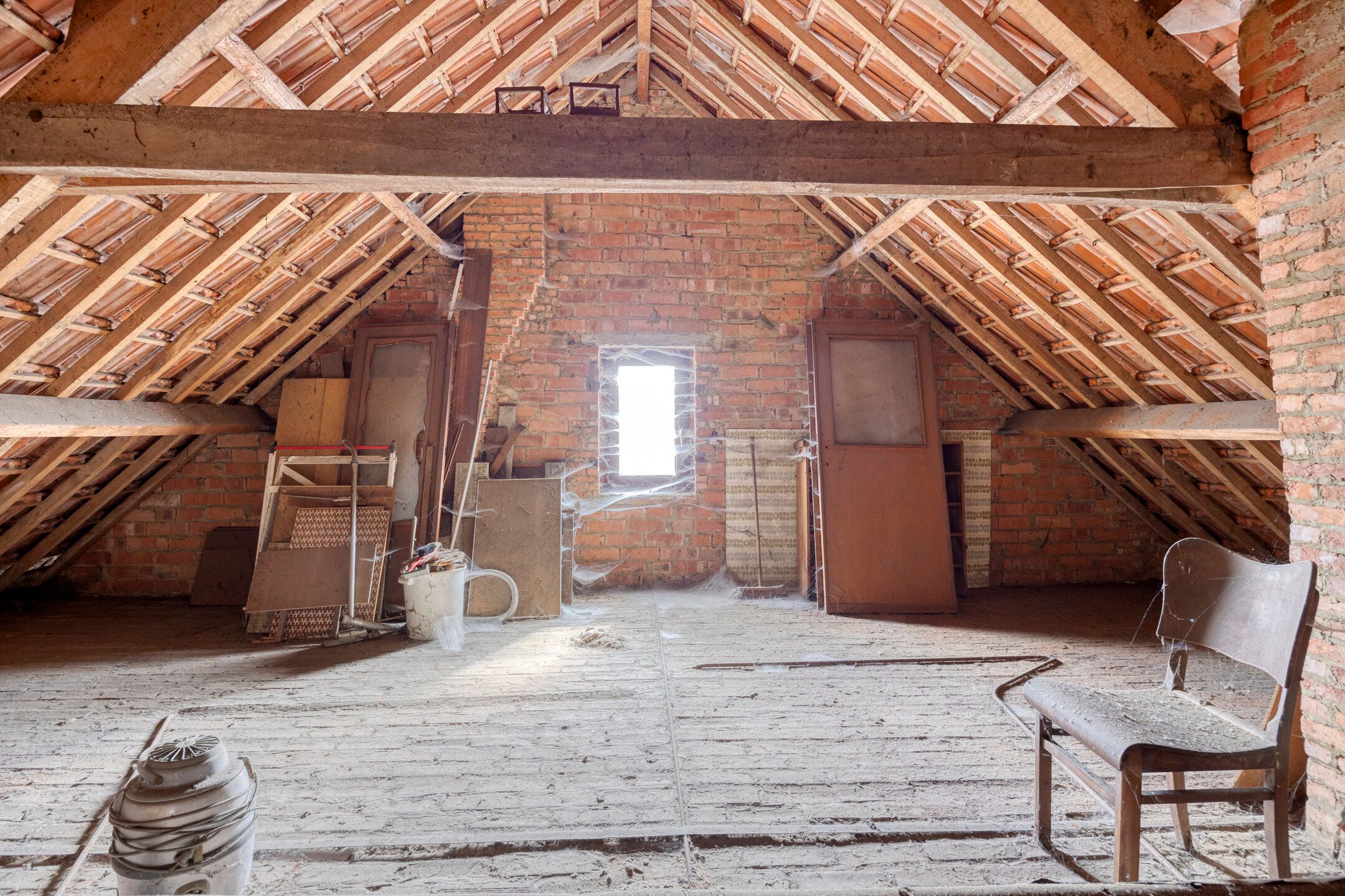Te renoveren woning op centrale ligging in Wezemaal foto 16